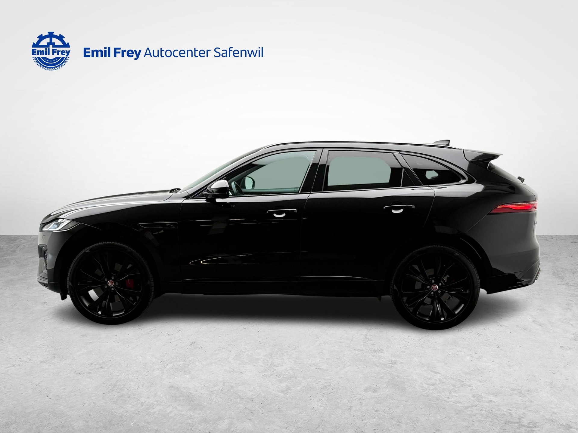 JAGUAR F-Pace 3.0 I6 R-Dynamic HSE AWD-image-1