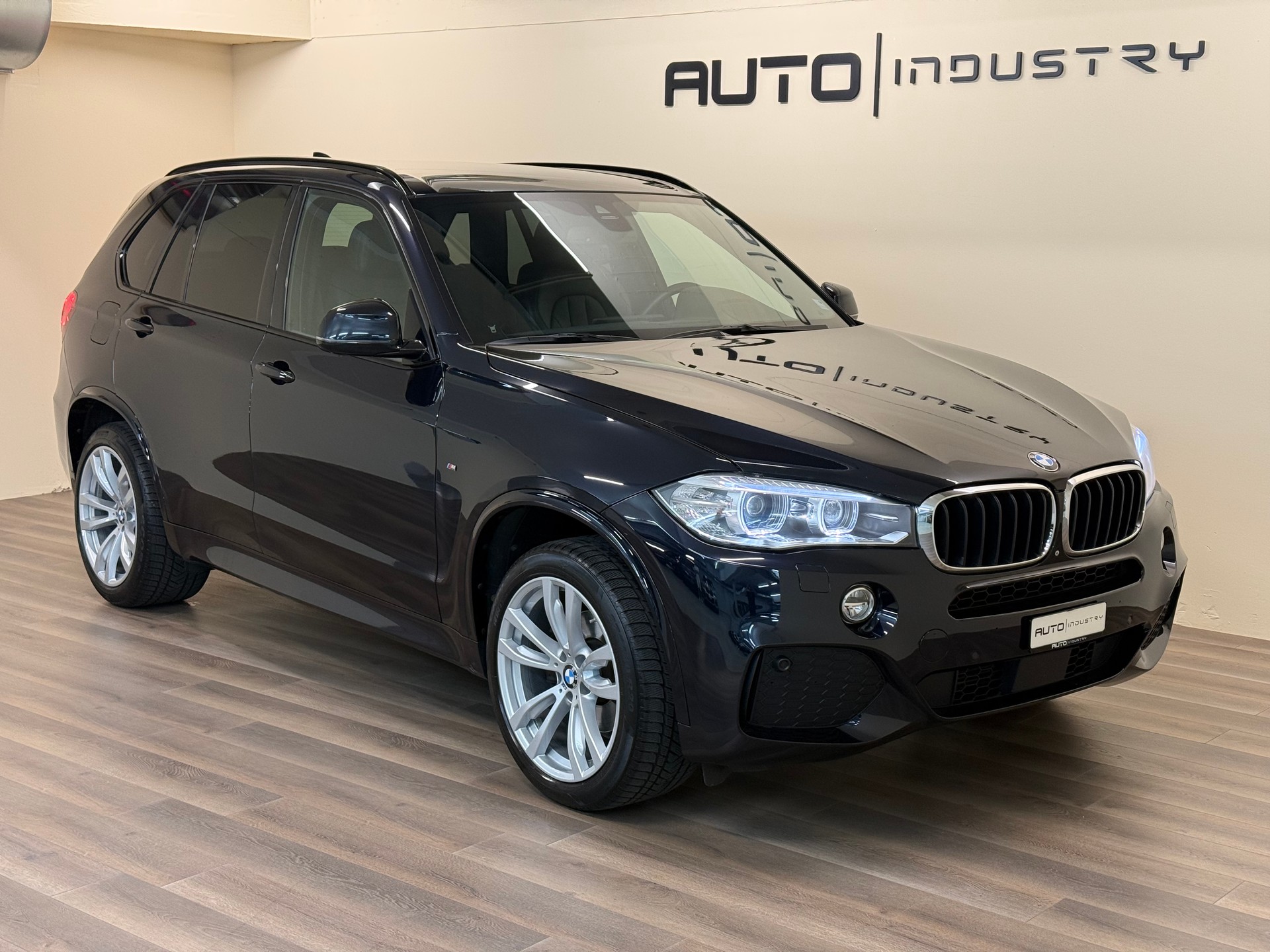 BMW X5 xDrive 30d Steptronic M-Sportpaket-image-4