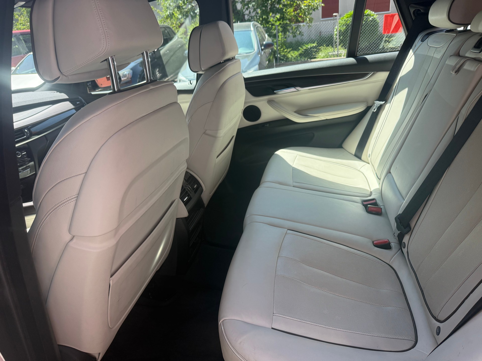 BMW X5 xDrive M50d Steptronic-image-4