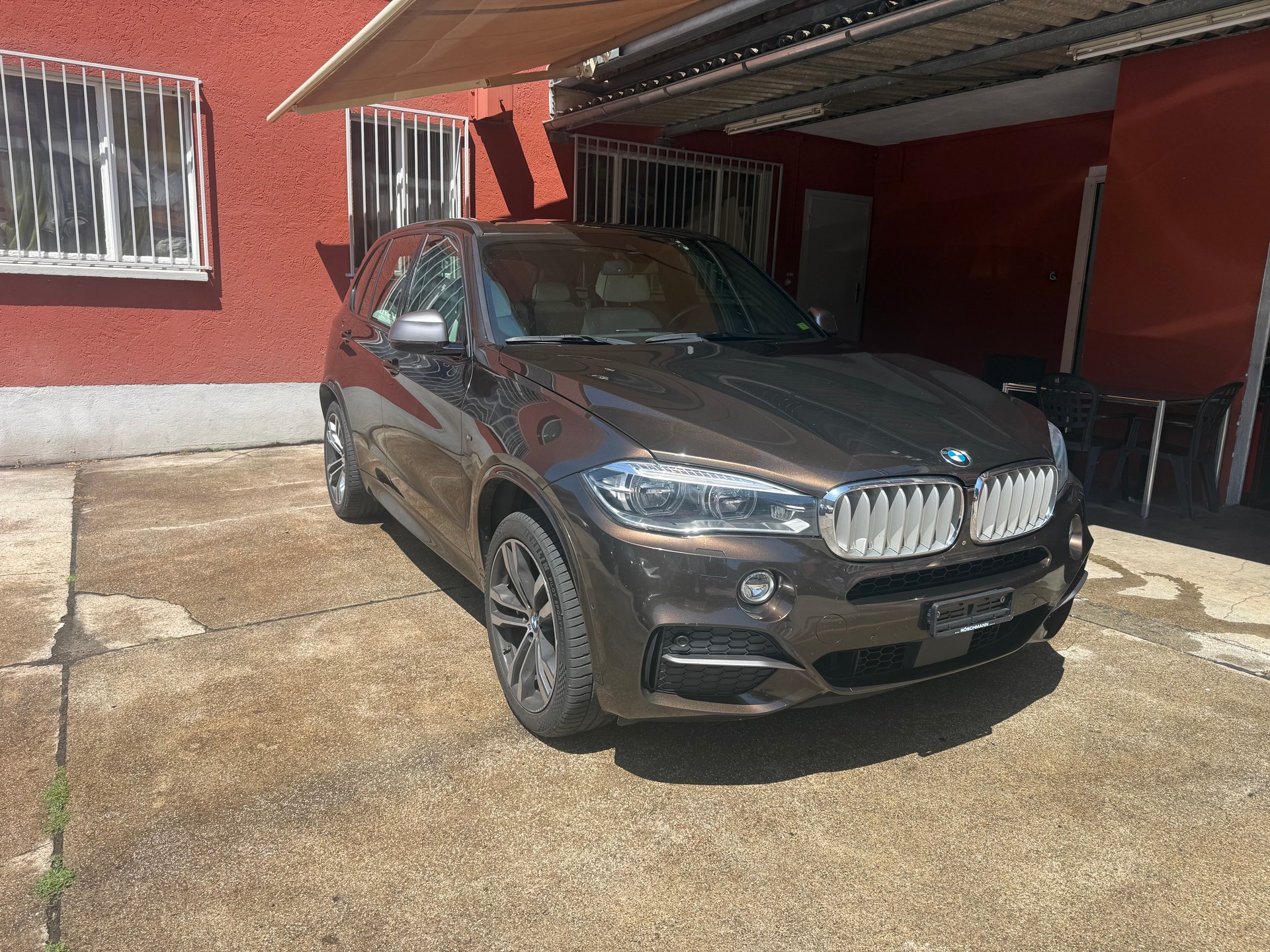 BMW X5 xDrive M50d Steptronic-showroom-element-2