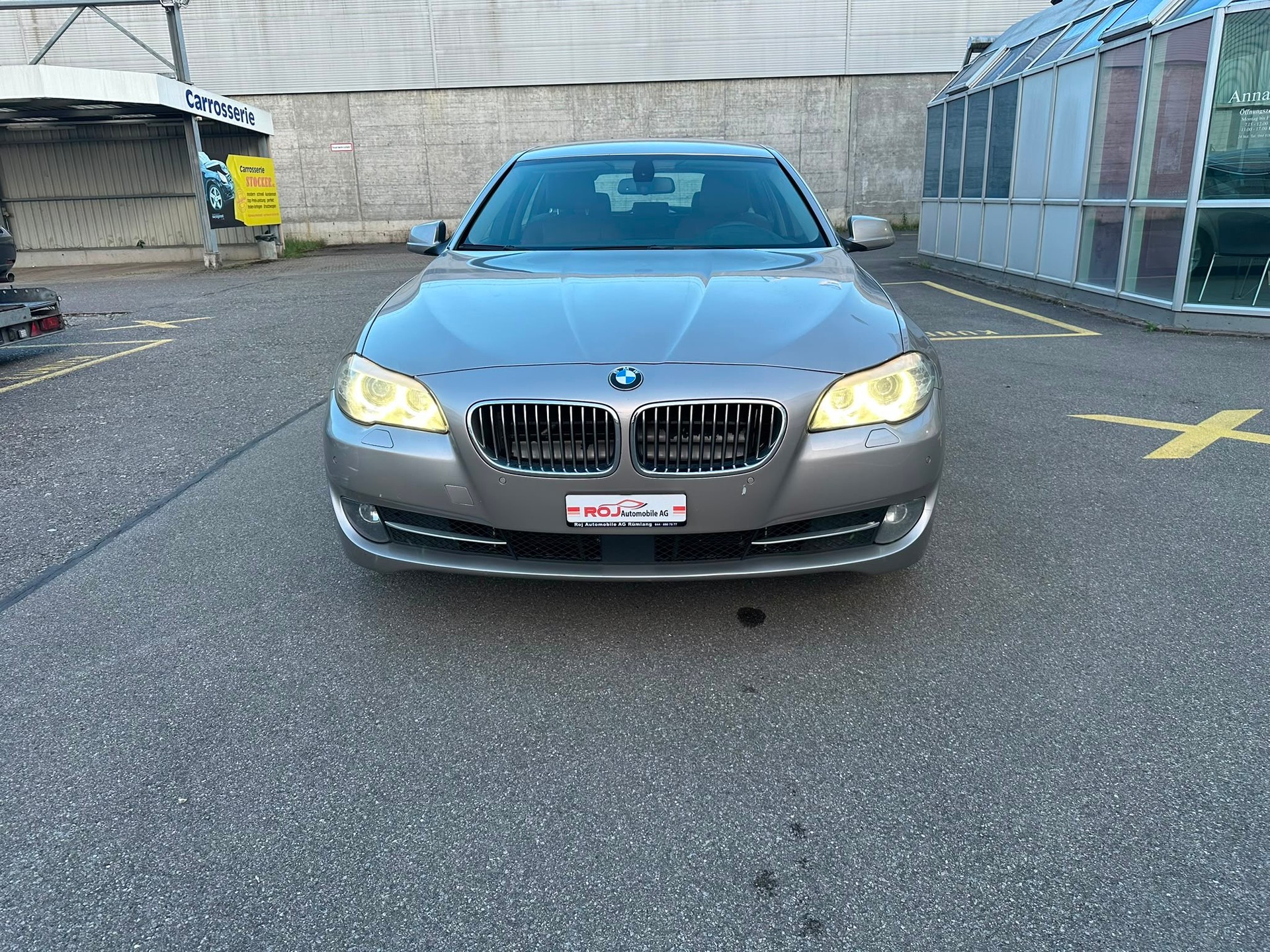 BMW 525d xDrive Touring Steptronic-image-2