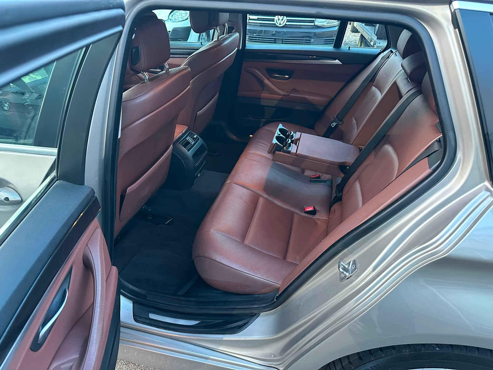 BMW 525d xDrive Touring Steptronic-image-9