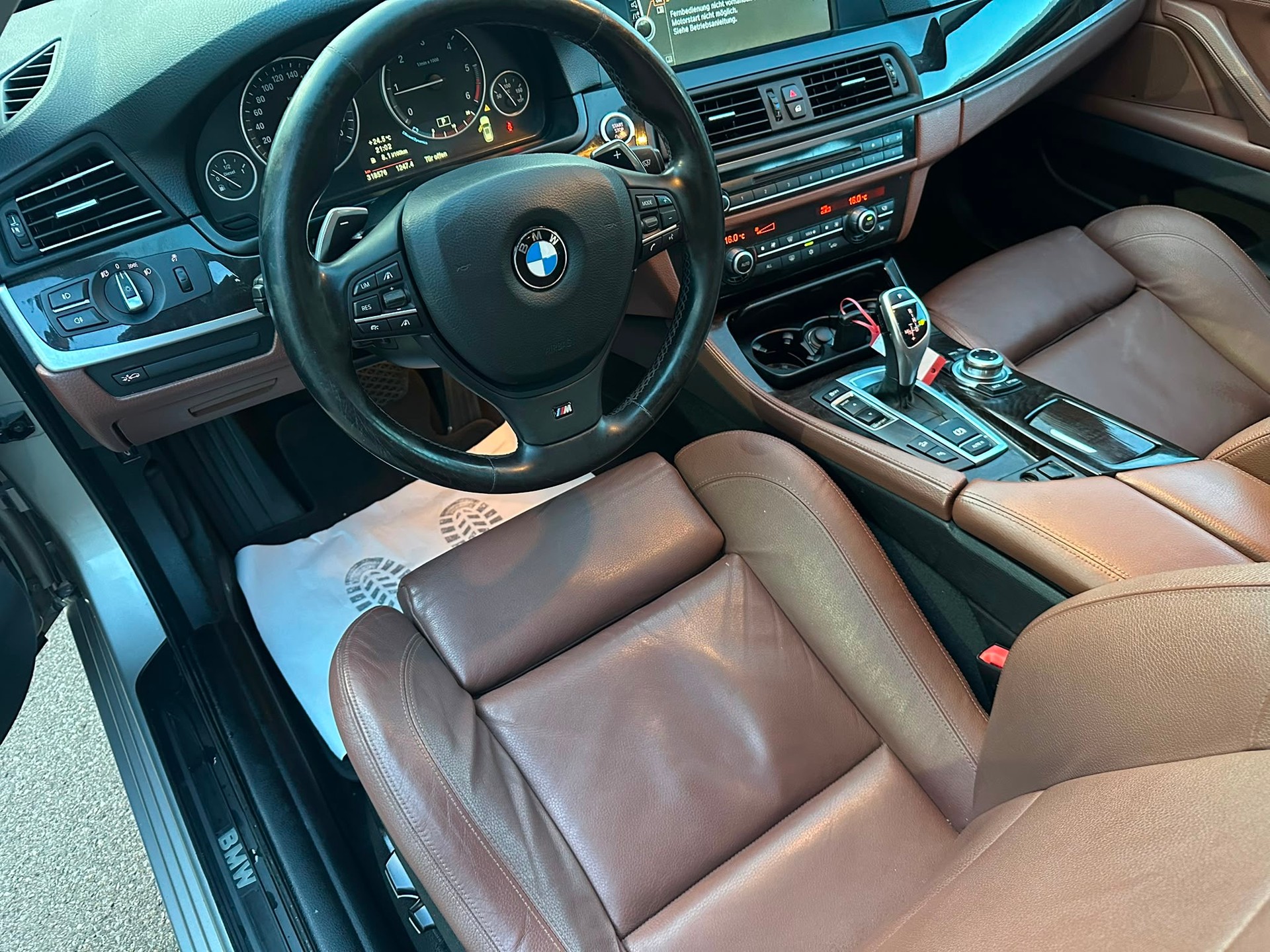 BMW 525d xDrive Touring Steptronic-image-14
