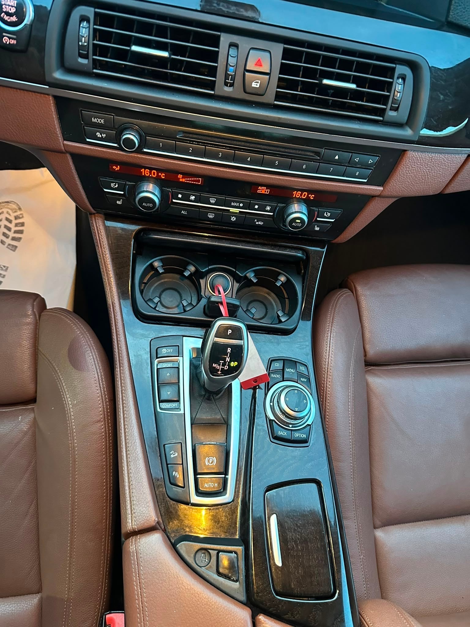 BMW 525d xDrive Touring Steptronic-image-15