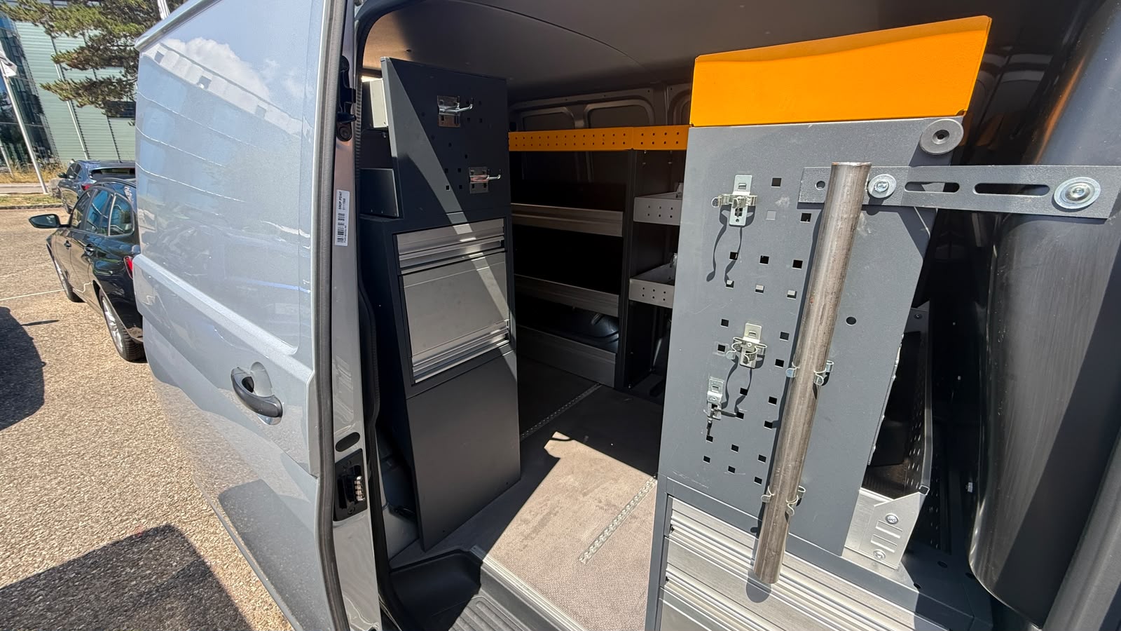 VW T6.1 2.0 TDI EINBAU-SCHRÄNKE!!!-image-25