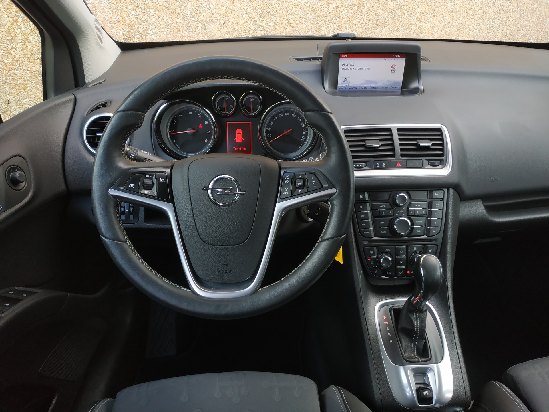 OPEL Meriva 1.4 Turbo Cosmo Automatic-image-12