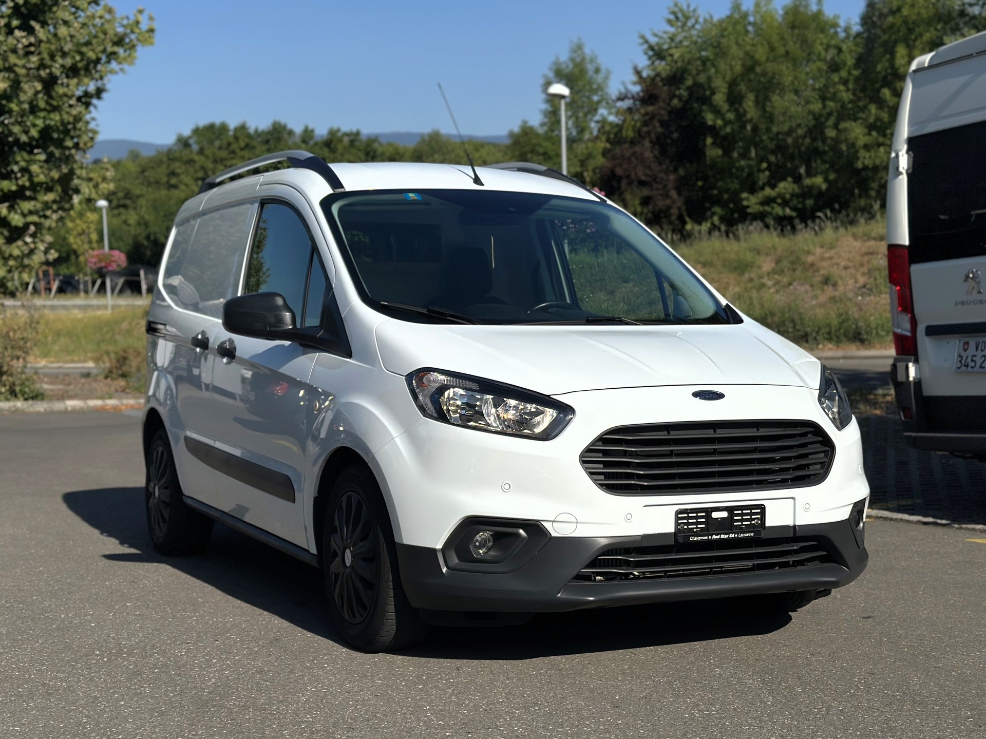 FORD Transit Courier Van 1.0 EcoBoost Trend-image-0