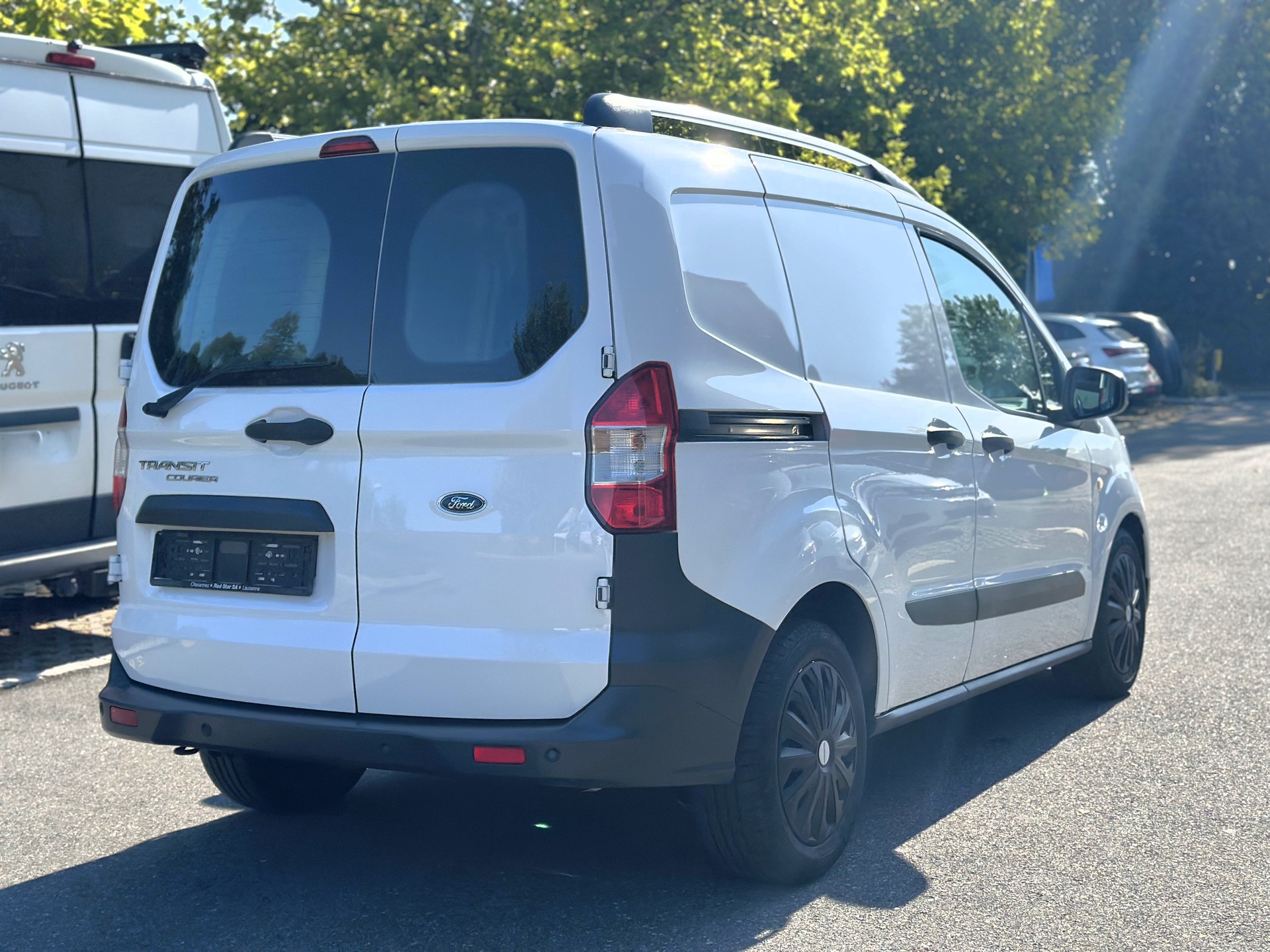 FORD Transit Courier Van 1.0 EcoBoost Trend-image-4