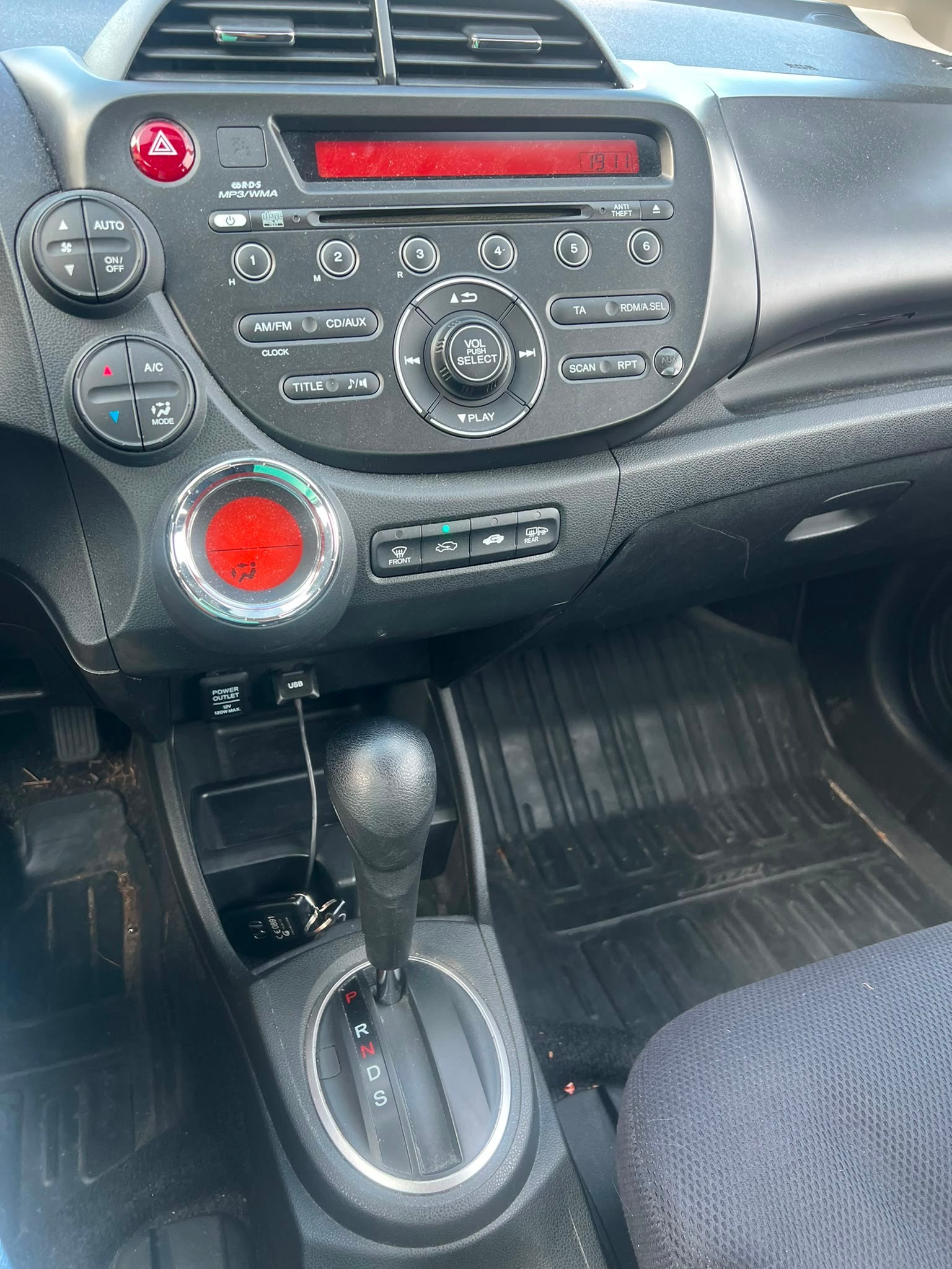 HONDA Jazz 1.4i Comfort CVT-image-7