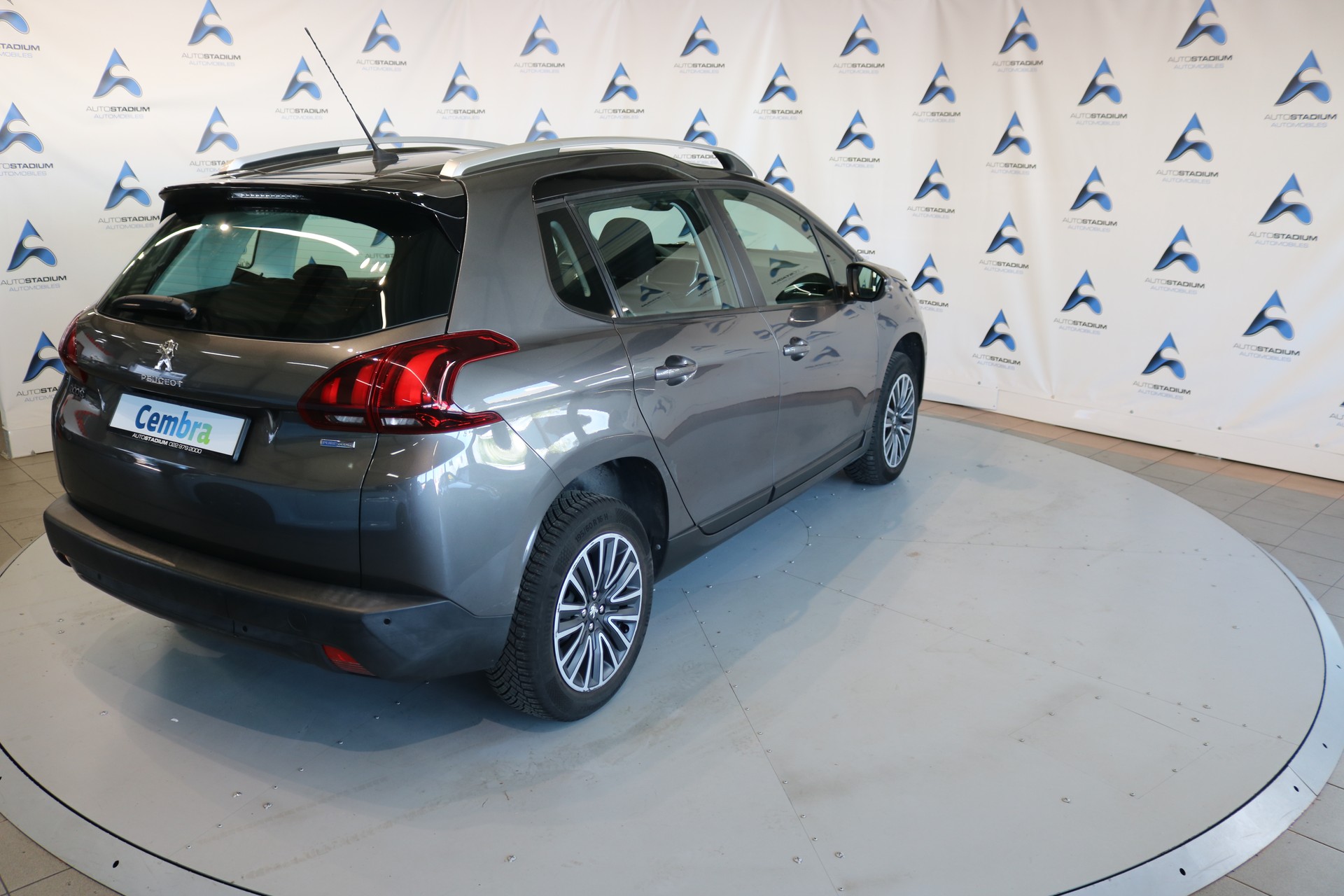 PEUGEOT 2008 1.2 PureTech Active-image-22