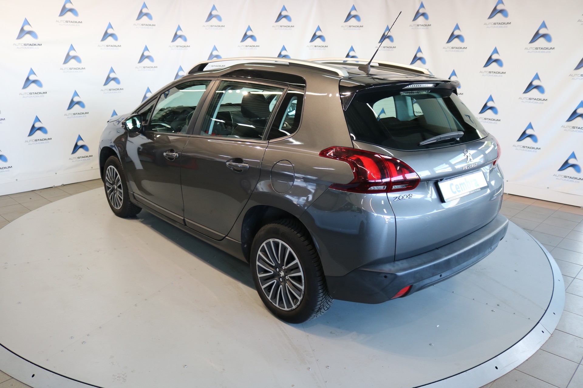 PEUGEOT 2008 1.2 PureTech Active-image-17