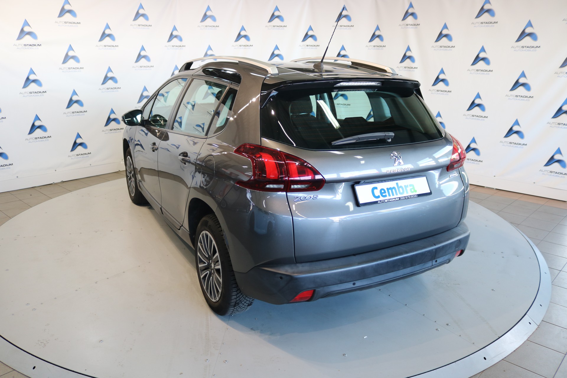 PEUGEOT 2008 1.2 PureTech Active-image-18