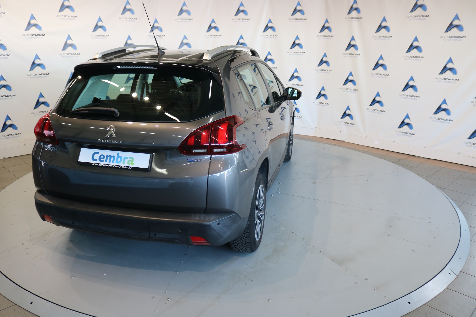 PEUGEOT 2008 1.2 PureTech Active-image-21