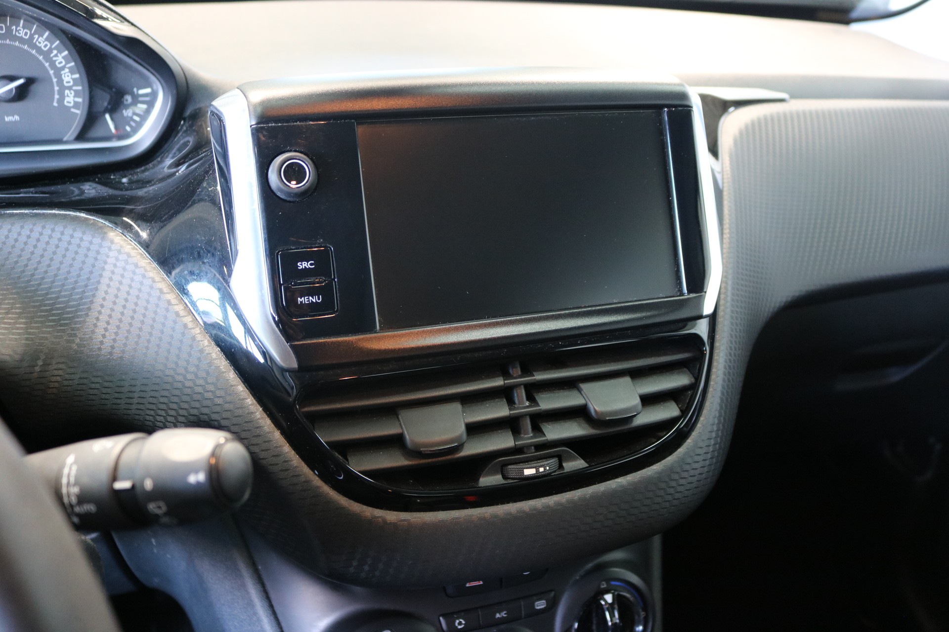 PEUGEOT 2008 1.2 PureTech Active-image-35