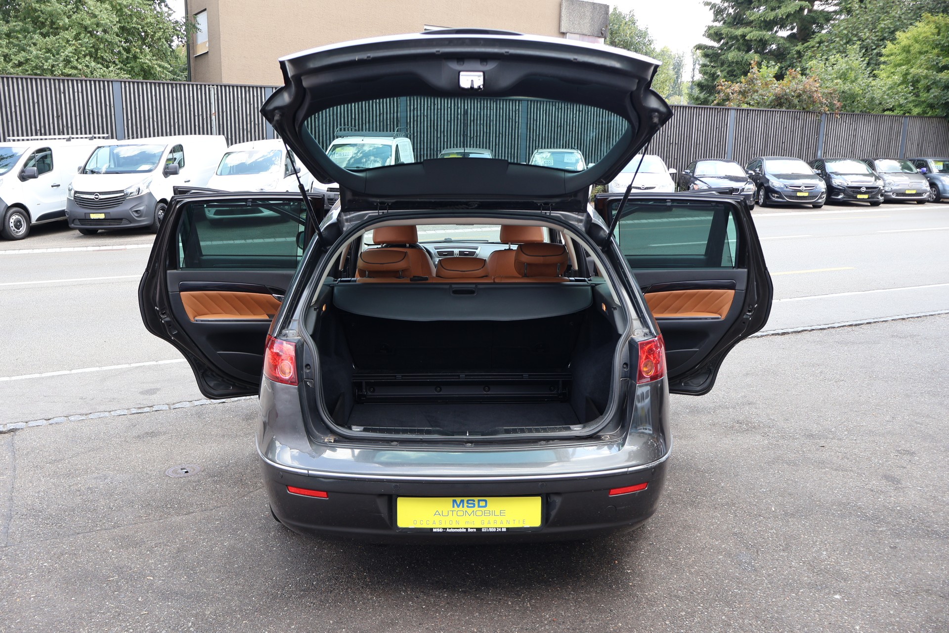 FIAT Croma 1.9 16V JTD Emotion-image-8