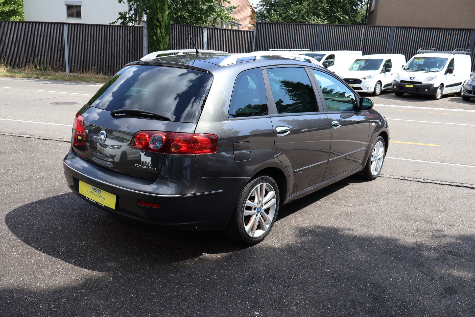 FIAT Croma 1.9 16V JTD Emotion-image-4