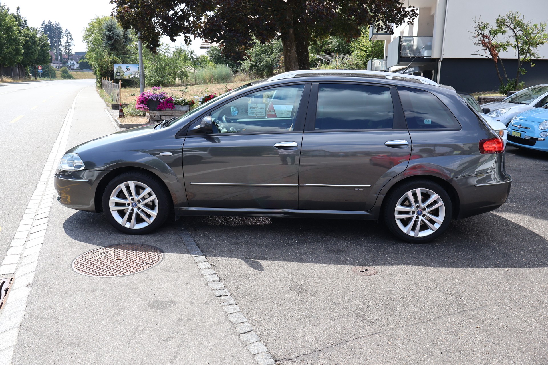 FIAT Croma 1.9 16V JTD Emotion-image-5
