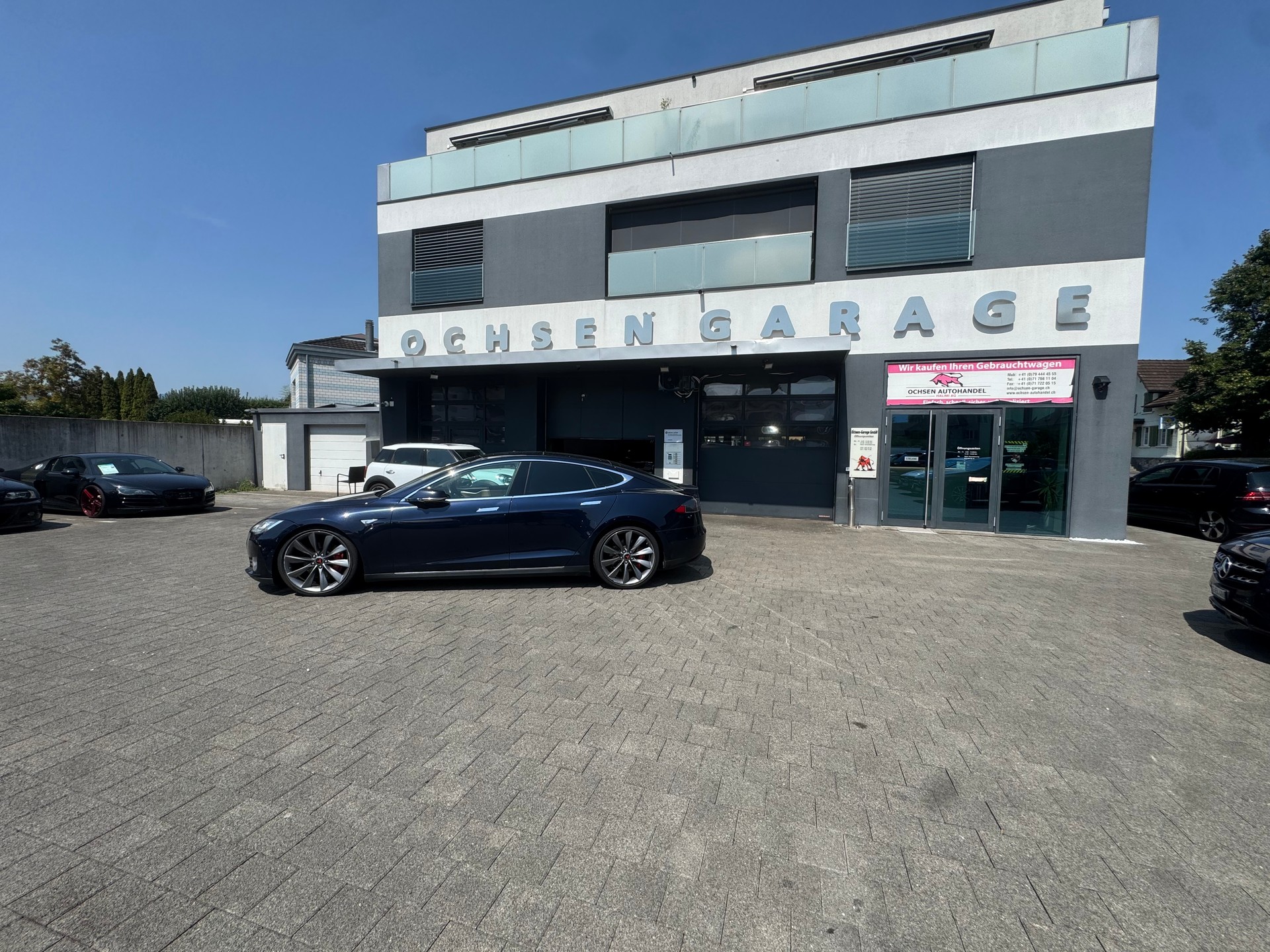 TESLA Model S 85 D Performance-image-0