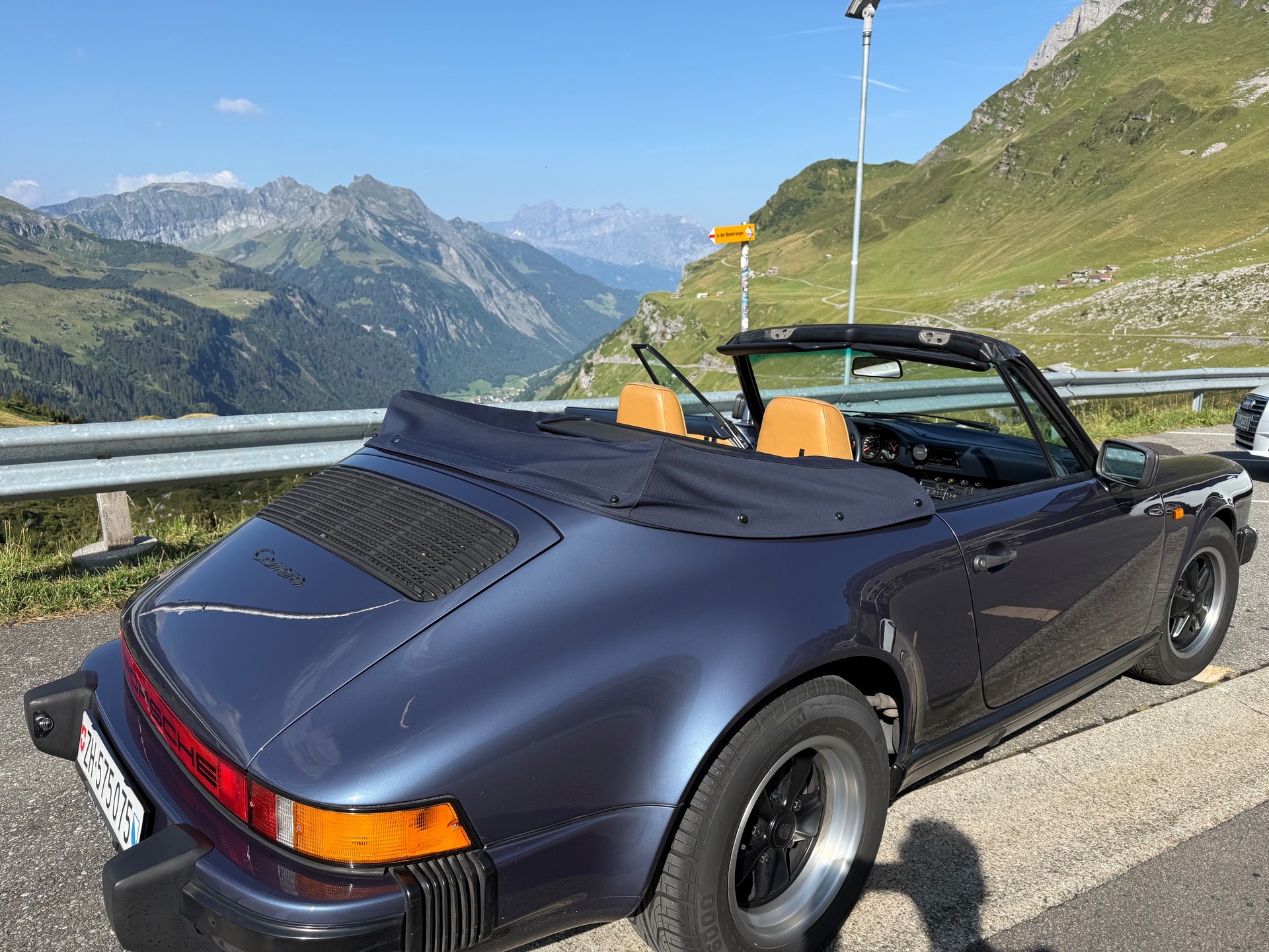 PORSCHE 3.2 Carrera-image-5