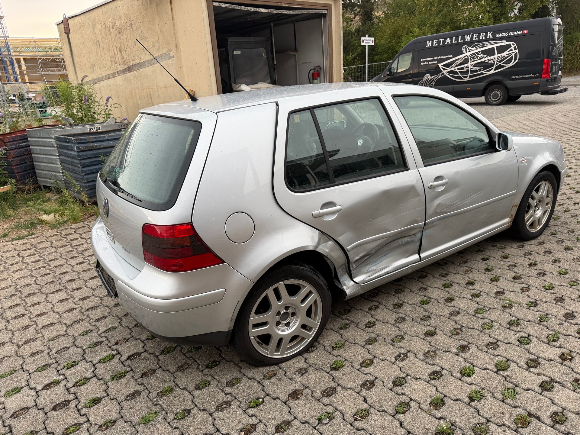 VW Golf 1.6 16V Trendline-image-2