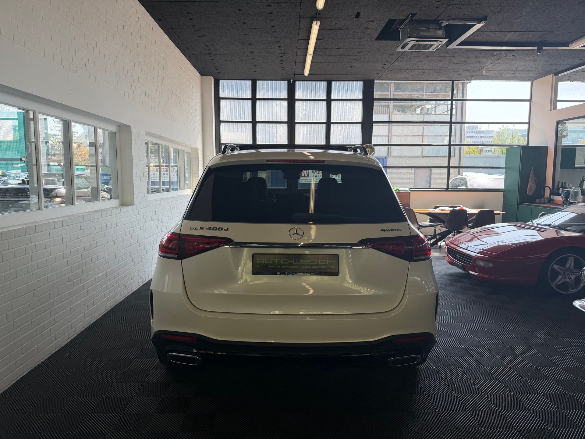 MERCEDES-BENZ GLE 400 d 4Matic AMG Line 9G-Tronic-image-3