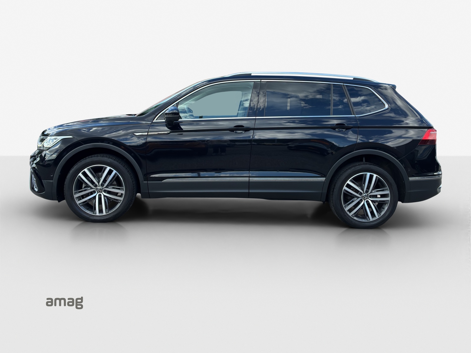 VW Tiguan Allspace 2.0TSI Elegance 4Motion DSG-image-1