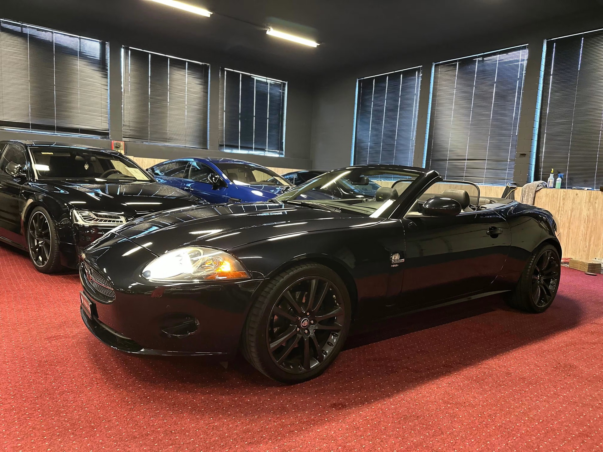 JAGUAR 4.2 V8-image-0