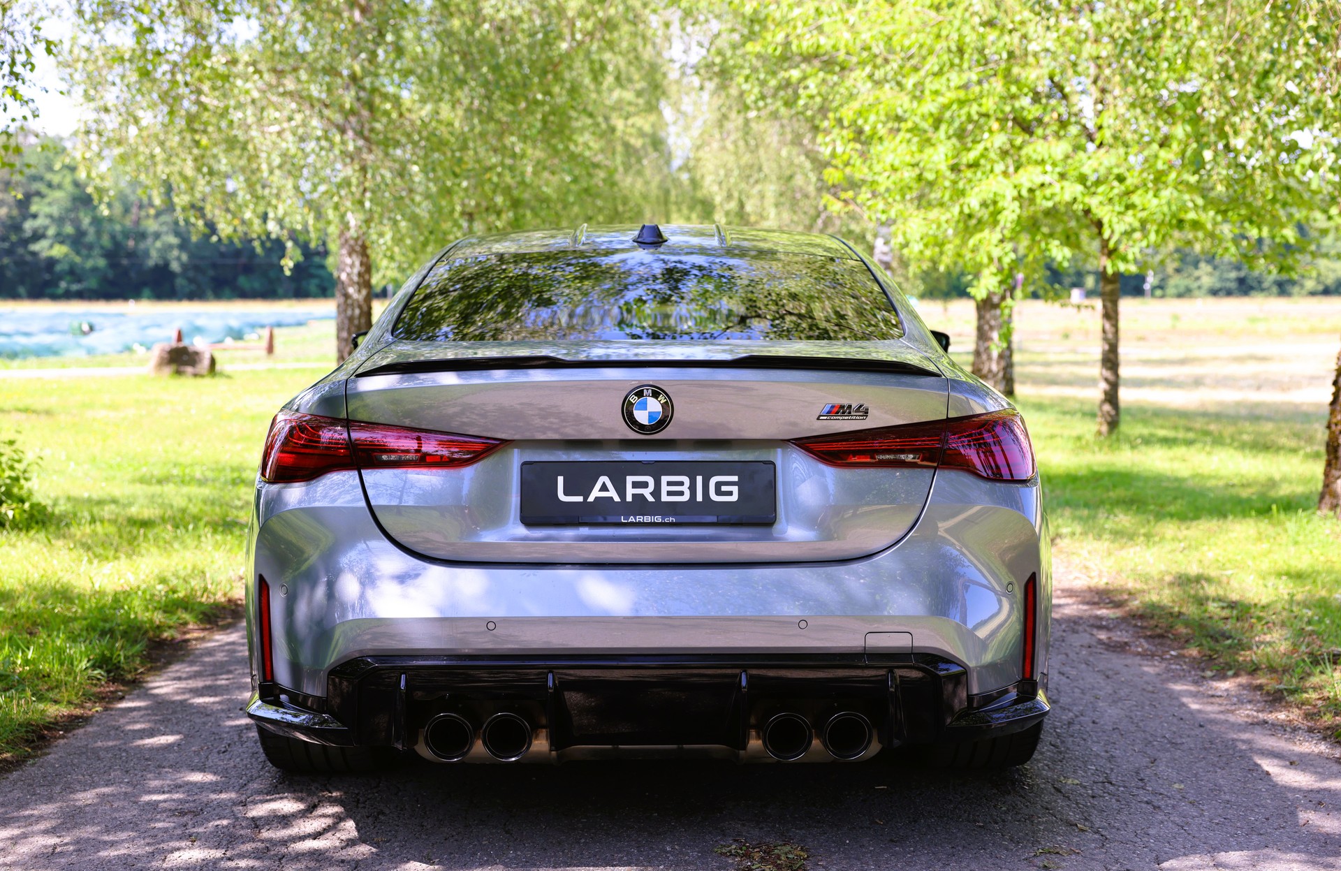 BMW M4 Coupé Competition *Facelift* *Laser LED* *Skyscraper grau* *Innovationspaket II* *Sitzbelüftung* *Werksgarantie bis 05/2028*-image-2