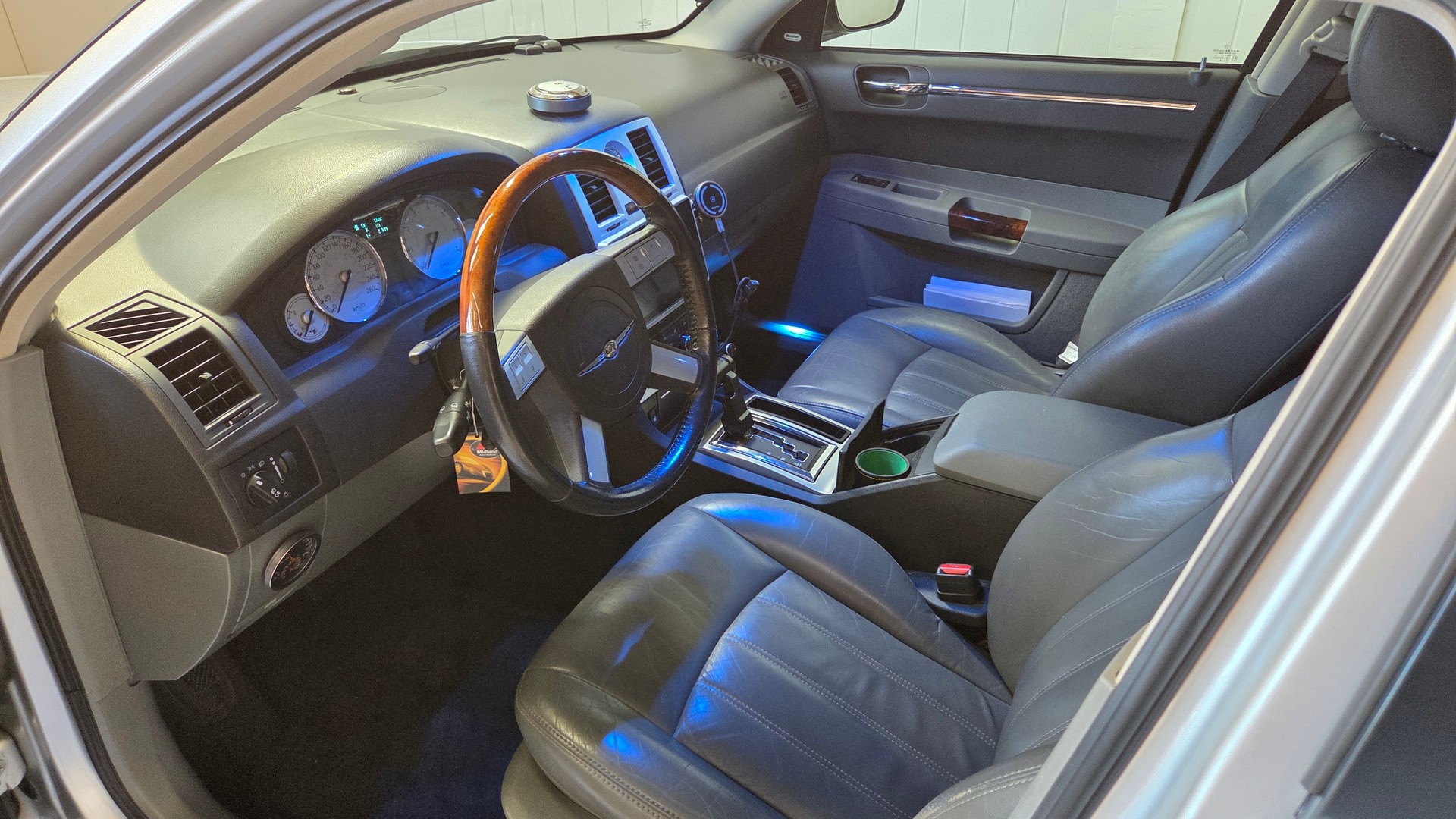 CHRYSLER 5.7 V8 HEMI-image-7