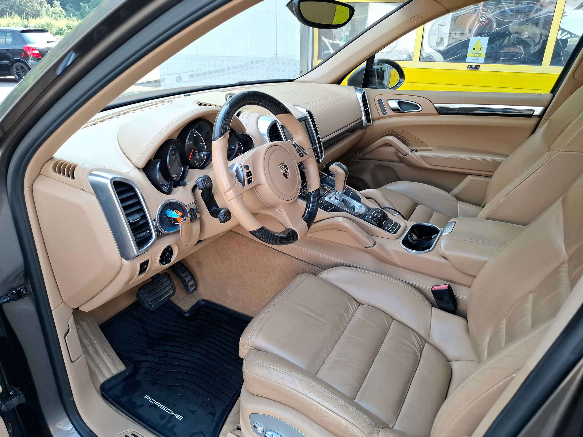 PORSCHE Cayenne Diesel-image-10