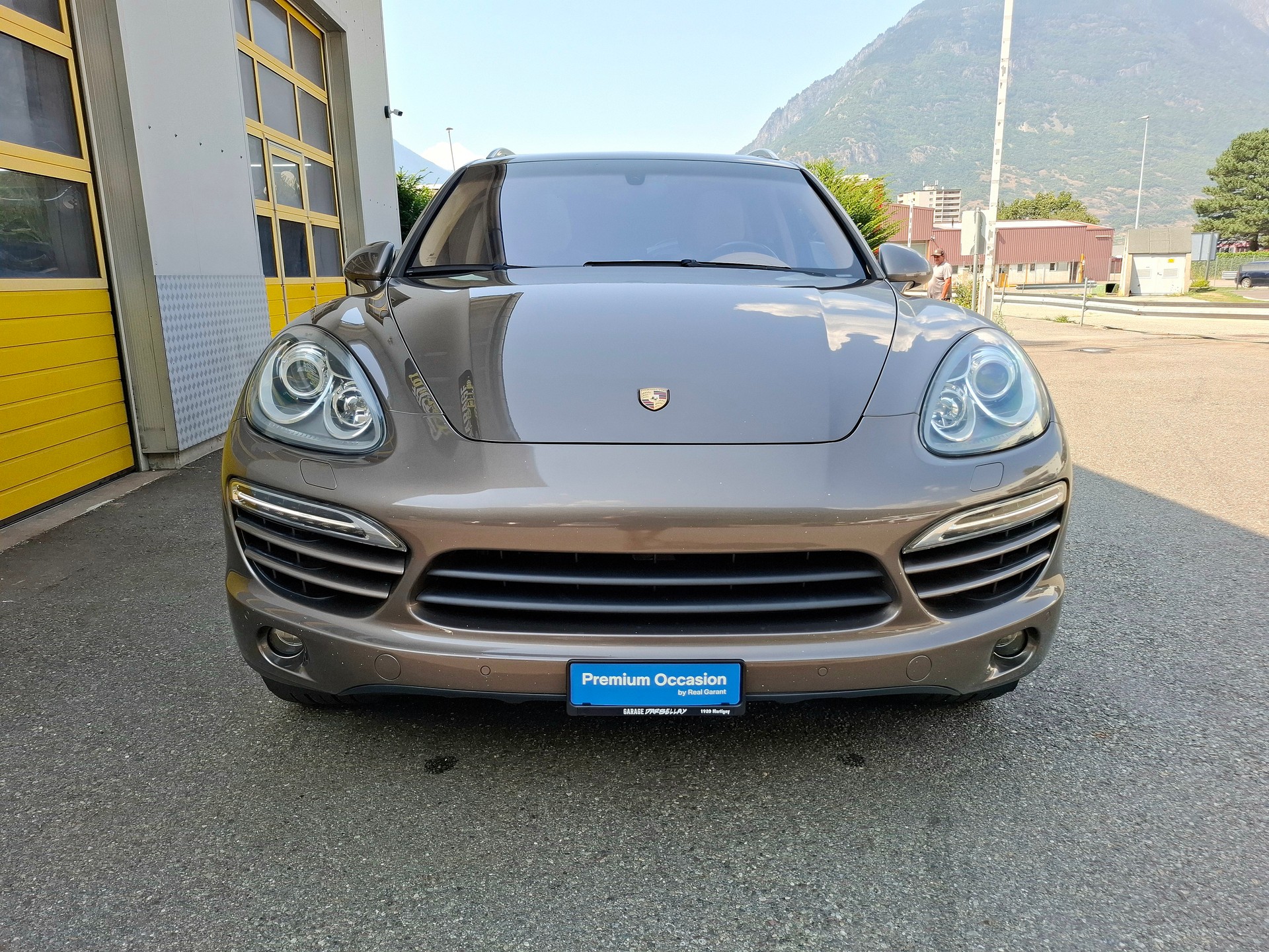 PORSCHE Cayenne Diesel-image-2