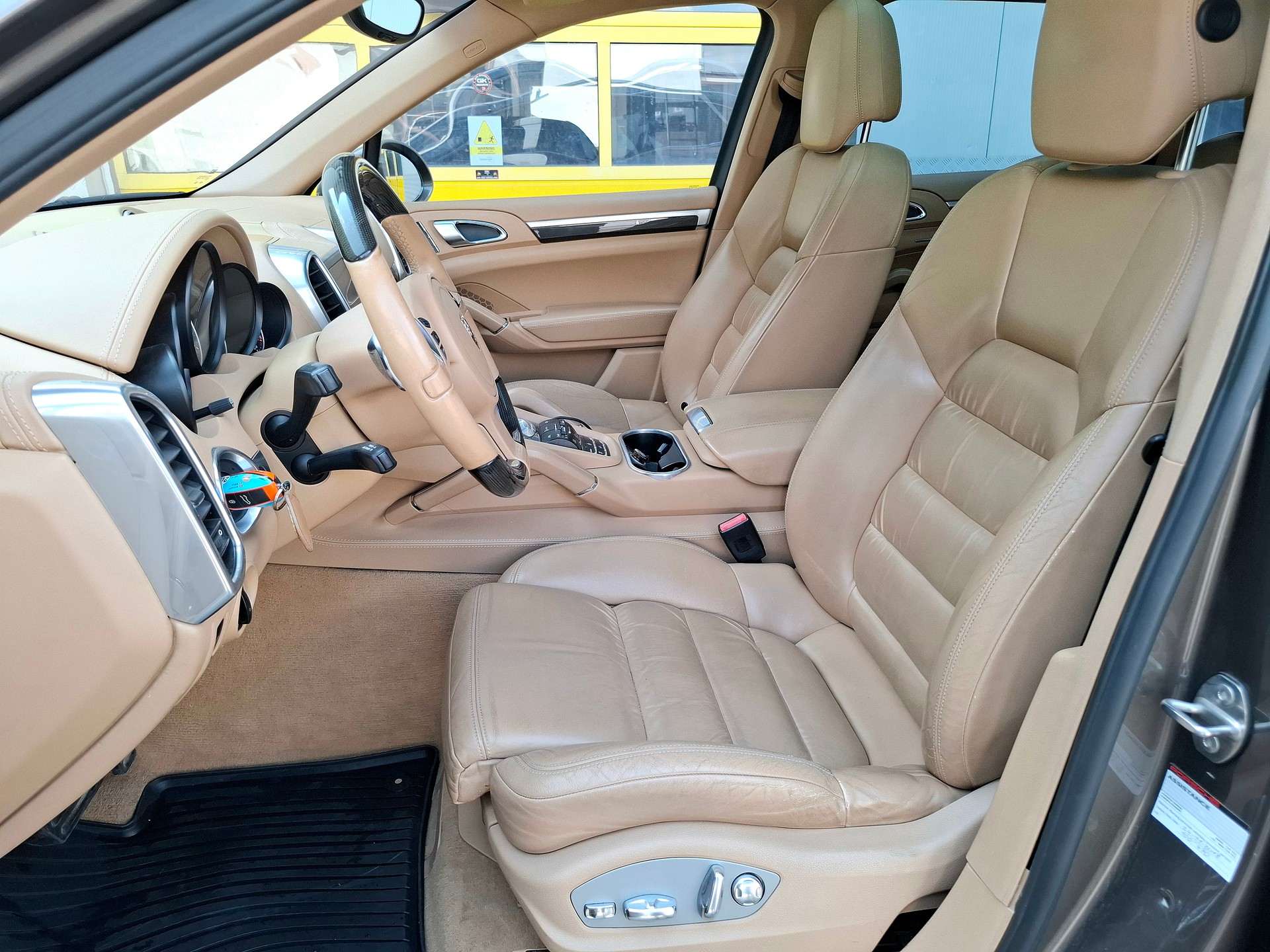 PORSCHE Cayenne Diesel-image-11