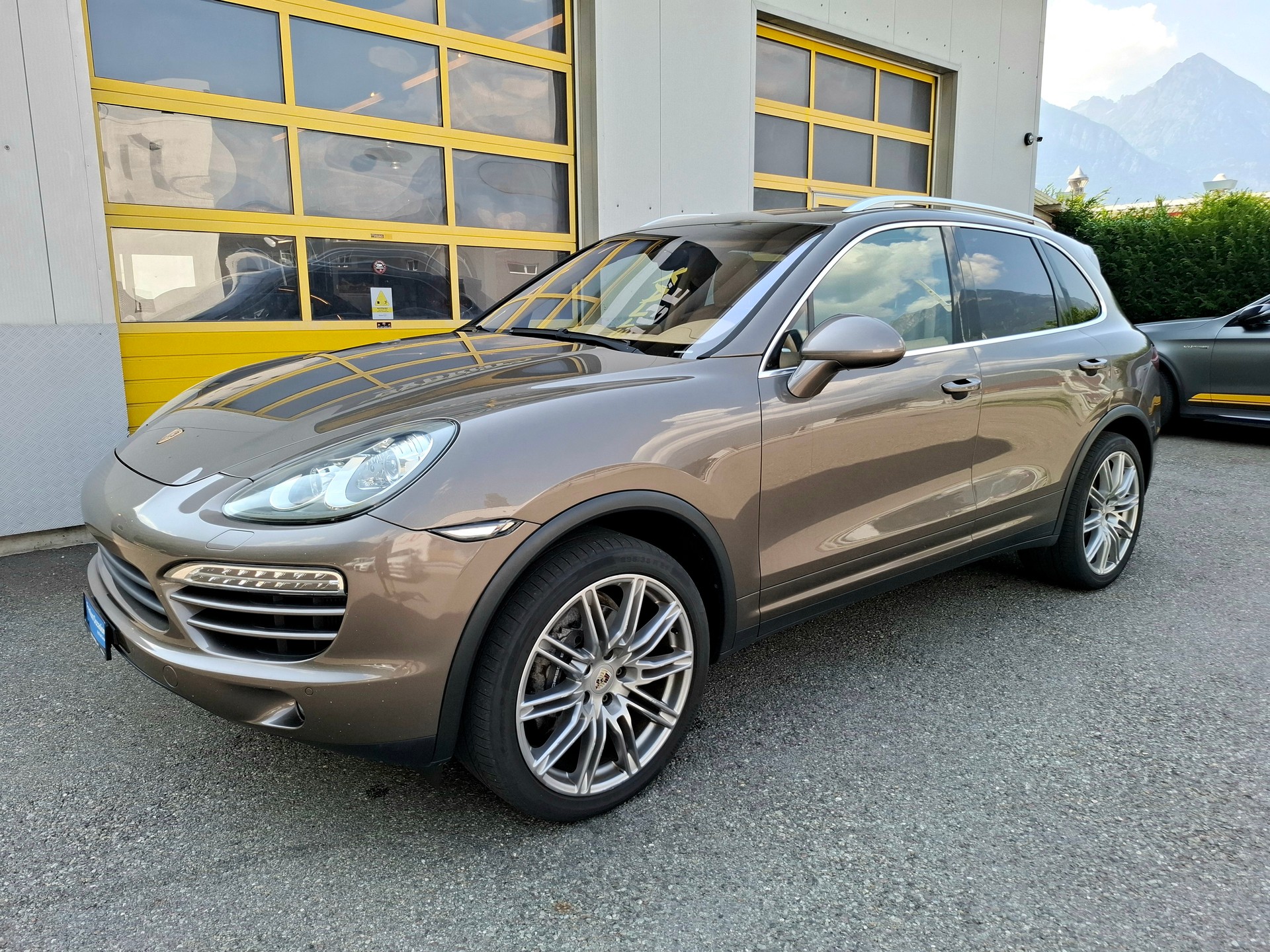PORSCHE Cayenne Diesel-image-1