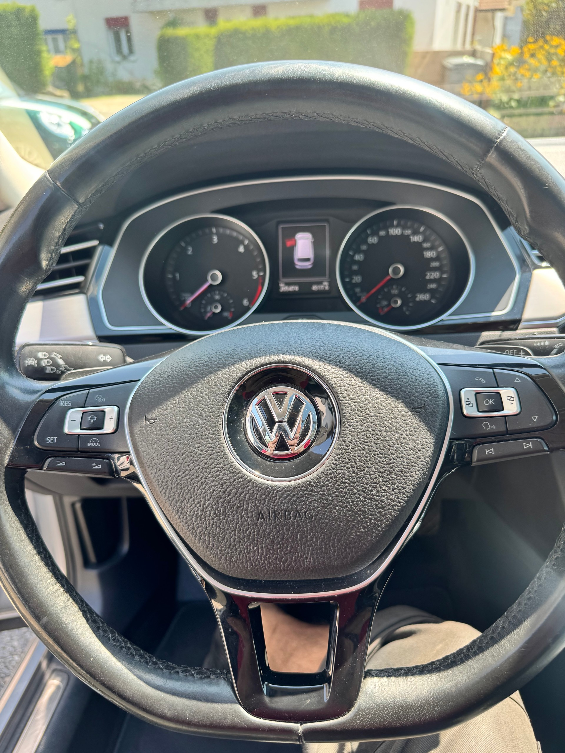 VW Passat Variant 2.0 TDI BMT High. DSG 4Motion-image-4