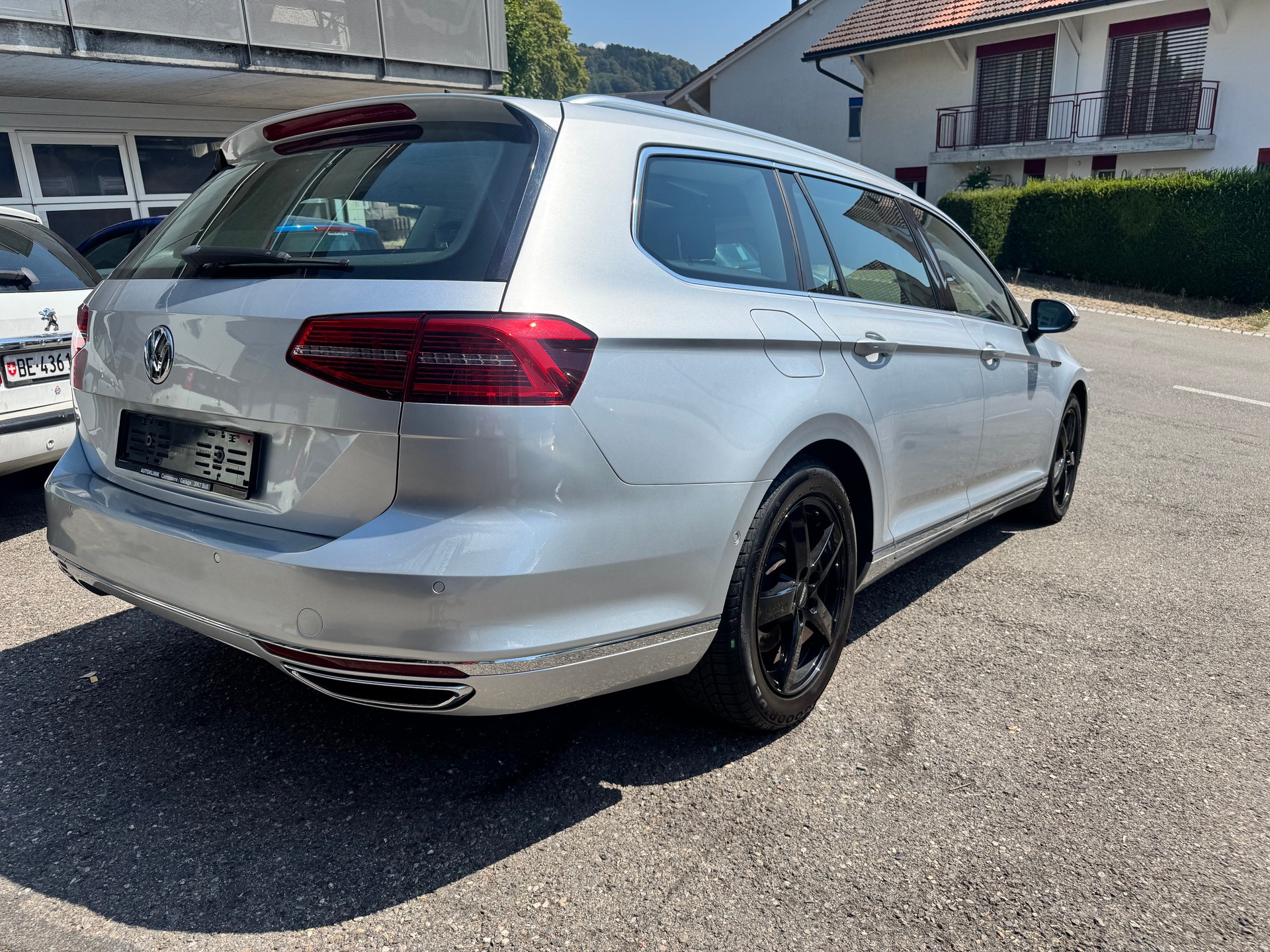 VW Passat Variant 2.0 TDI BMT High. DSG 4Motion-image-1