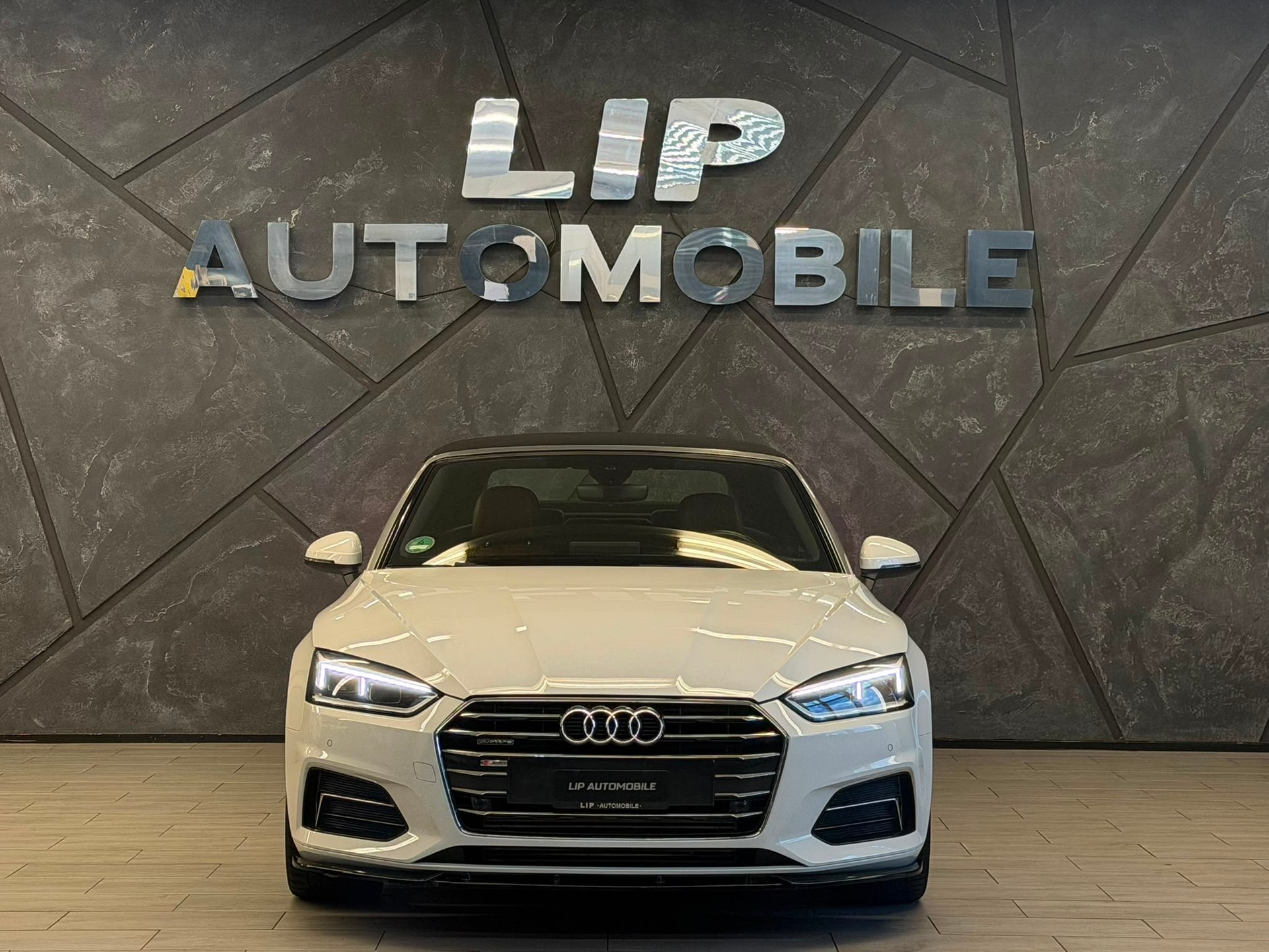 AUDI A5 Cabriolet 2.0 TFSI Design quattro S-tronic-showroom-element-1