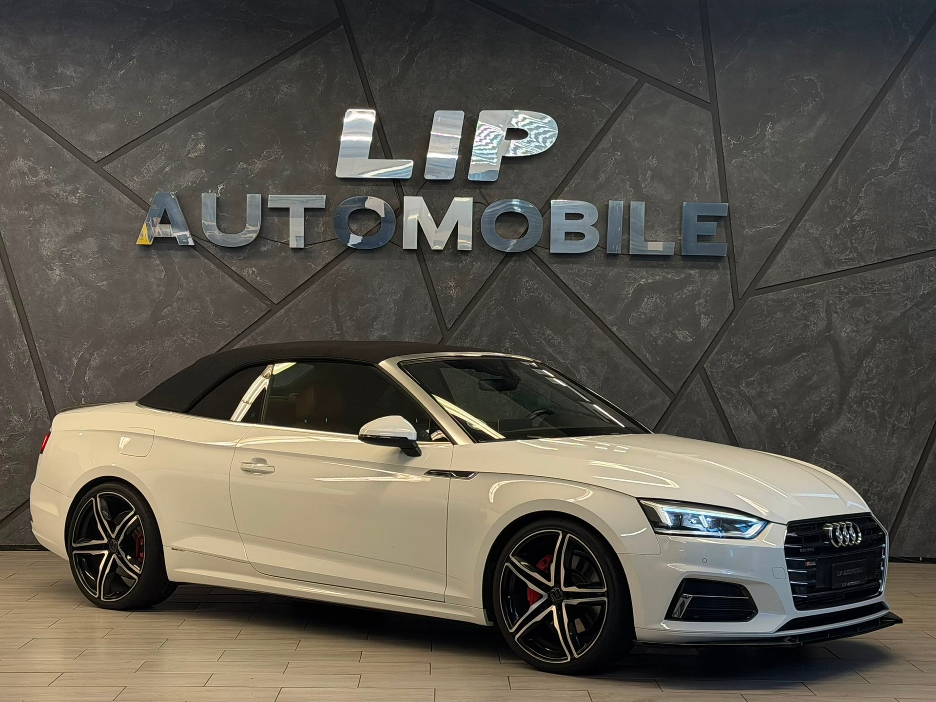 AUDI A5 Cabriolet 2.0 TFSI Design quattro S-tronic-showroom-element-2