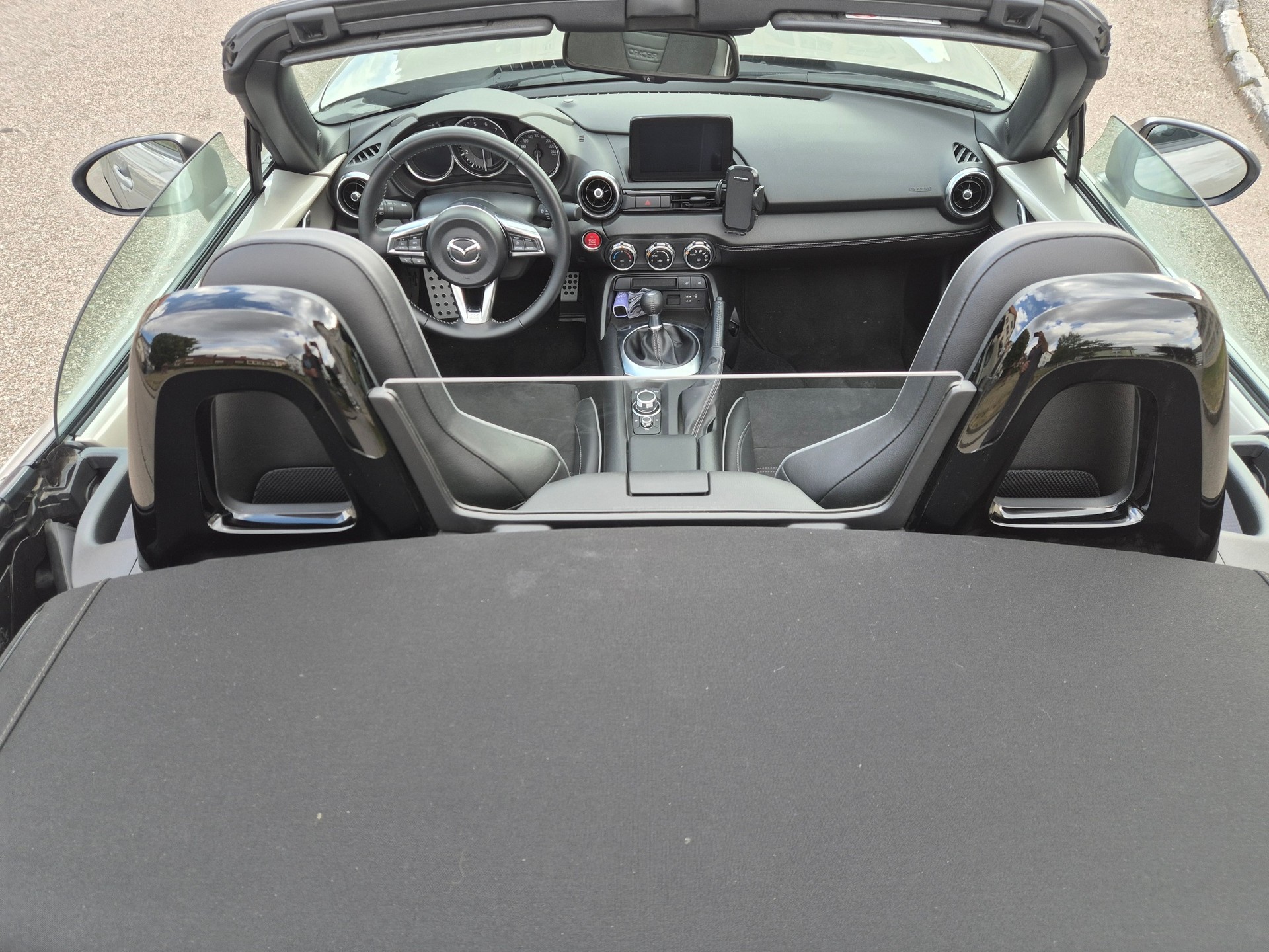 MAZDA MX-5 Skyactiv-G 184 Homura-image-9