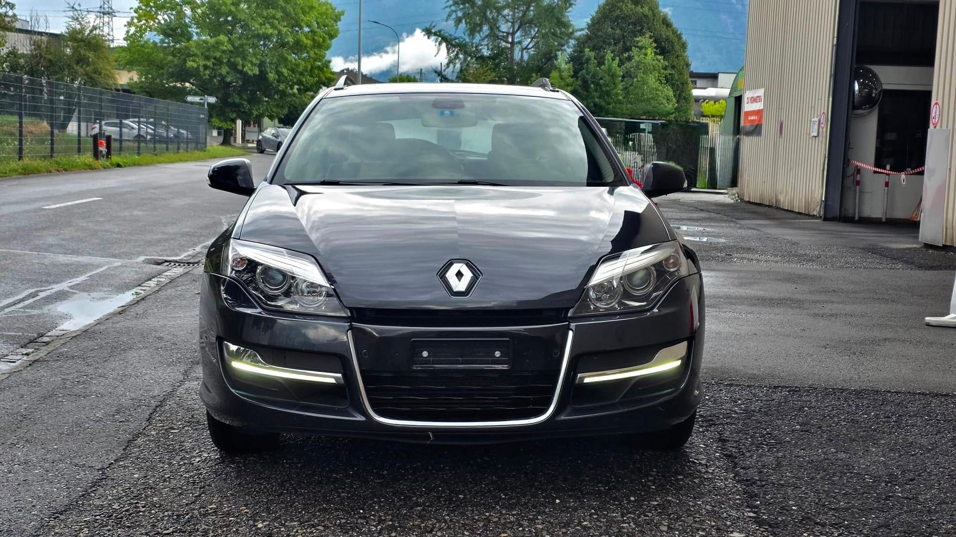 RENAULT Laguna Grandtour 2.0 dCi Dynamique Automatic