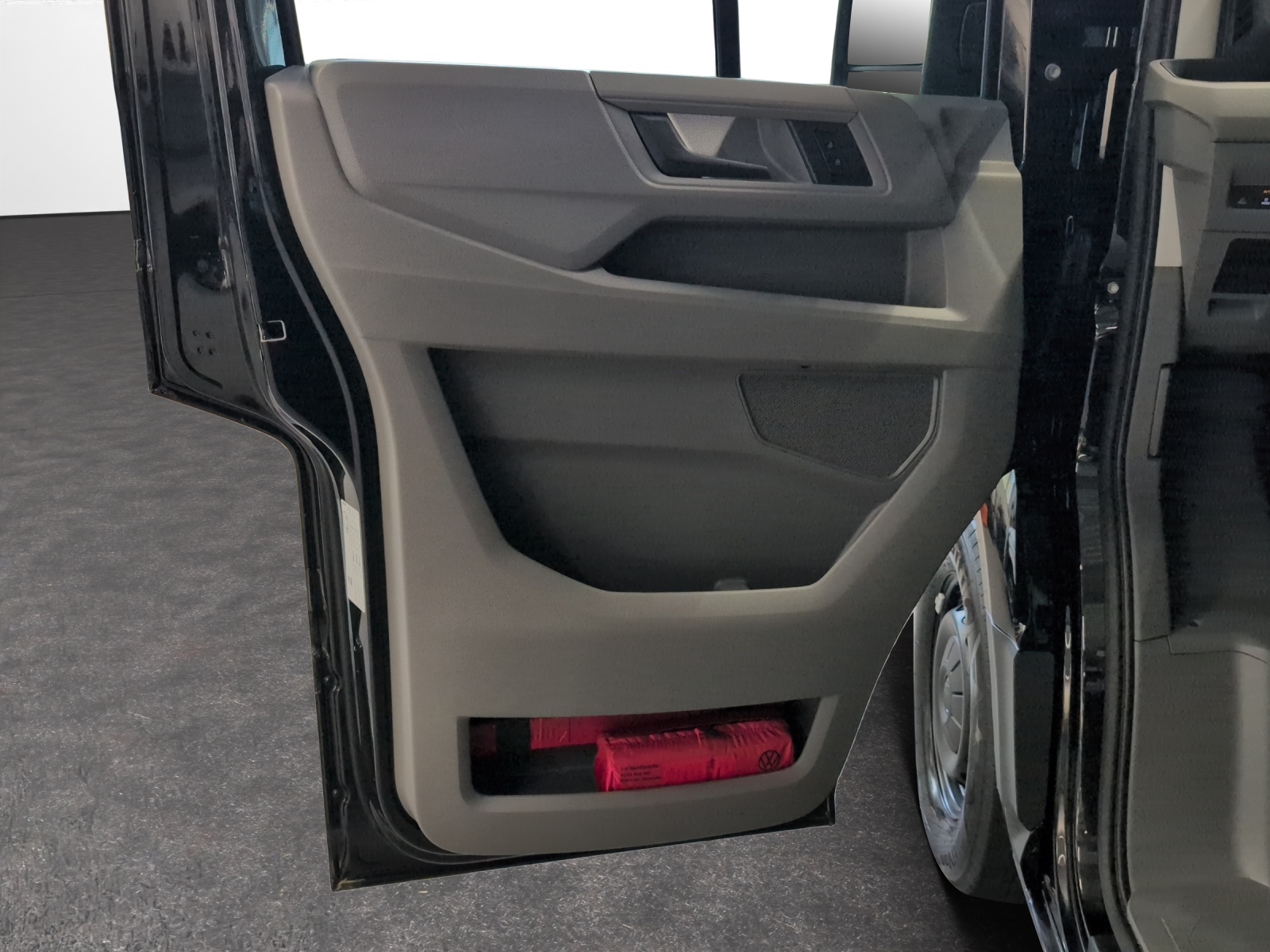 VW Crafter 35 2.0 BiTDI L3 4Motion A-image-13
