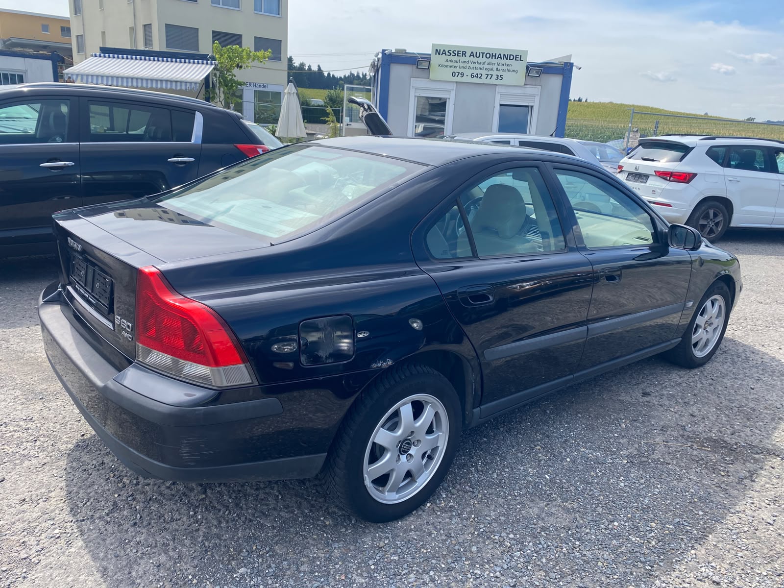 VOLVO S60 2.5T AWD-image-6