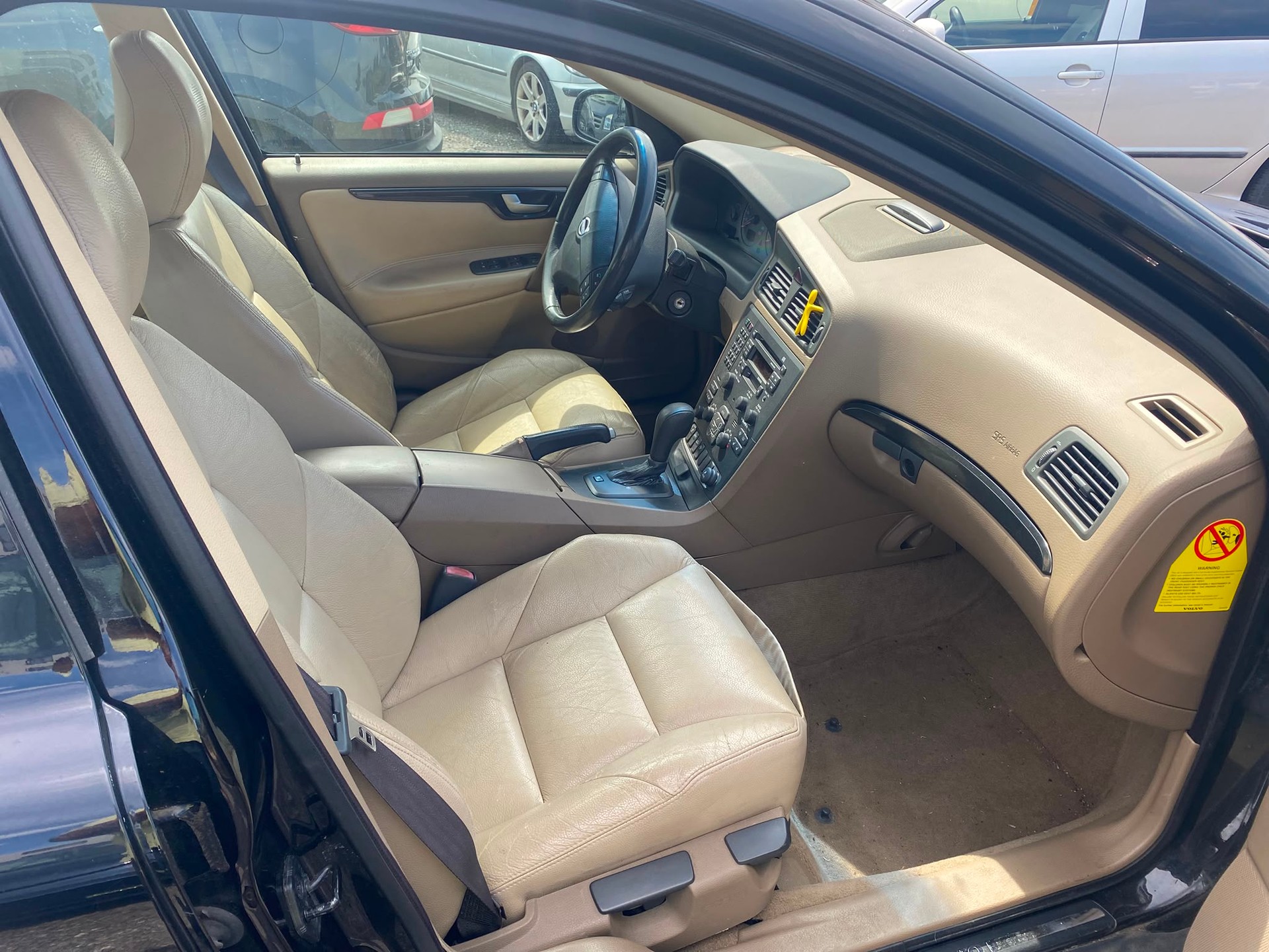VOLVO S60 2.5T AWD-image-10