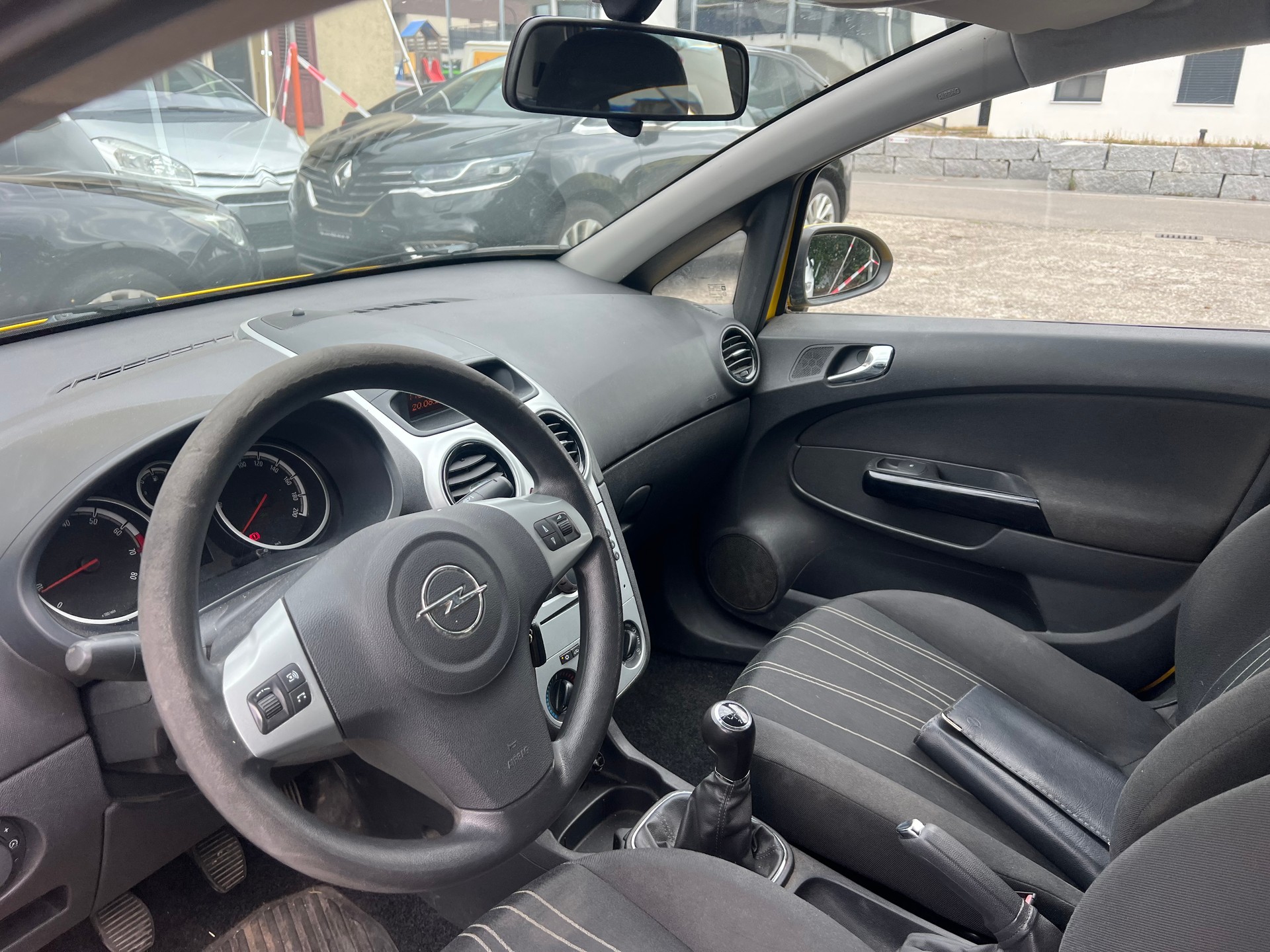 OPEL Corsa 1.2 TP-image-8