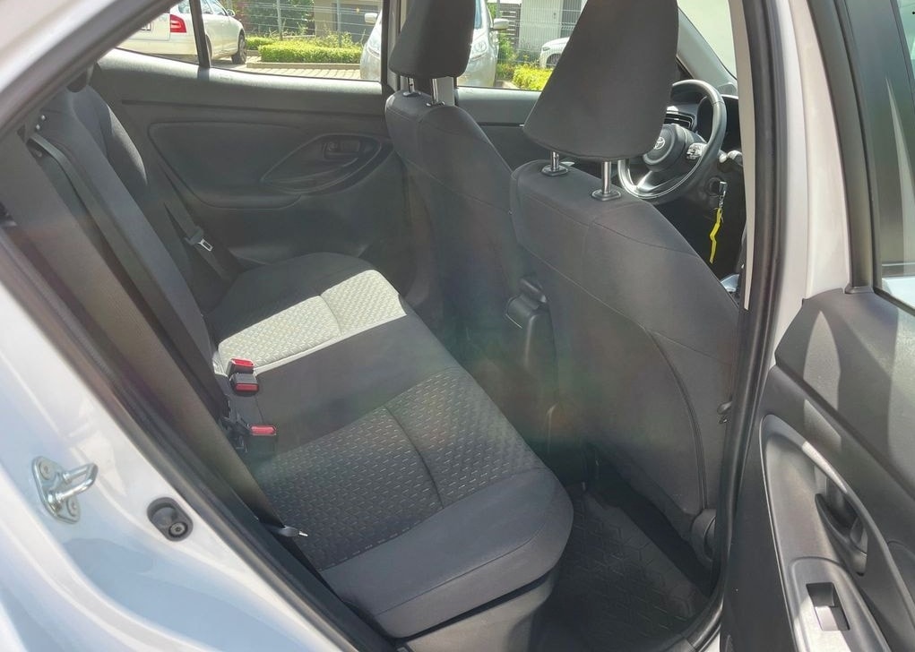 TOYOTA Yaris Cross 1.5 VVT-i HSD Comfort AWD-i-image-5