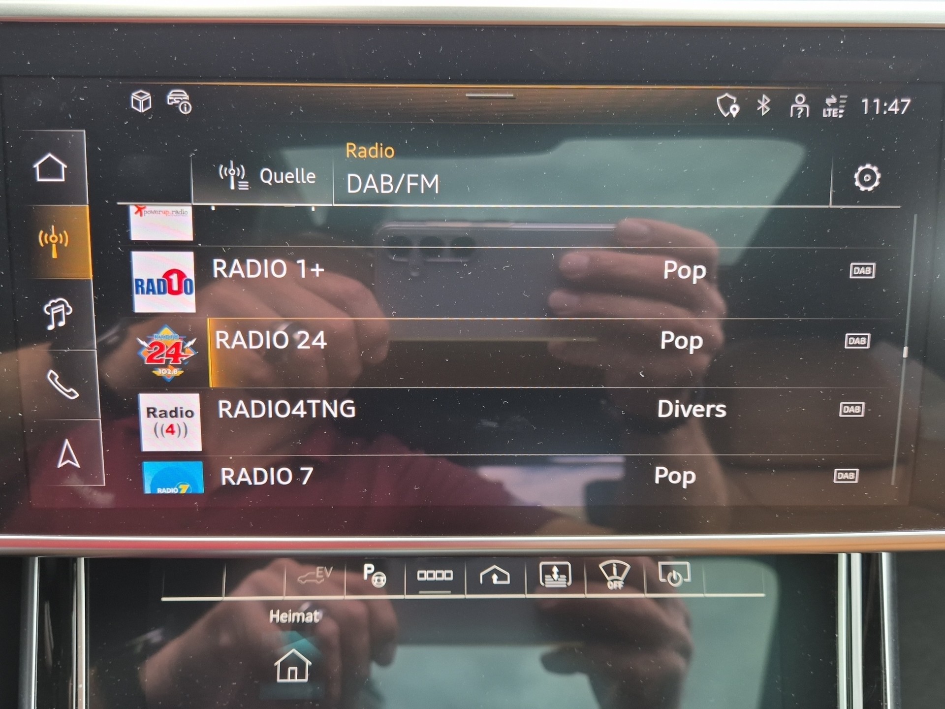 AUDI A8 60 L TFSI e quattro tiptronic-image-26