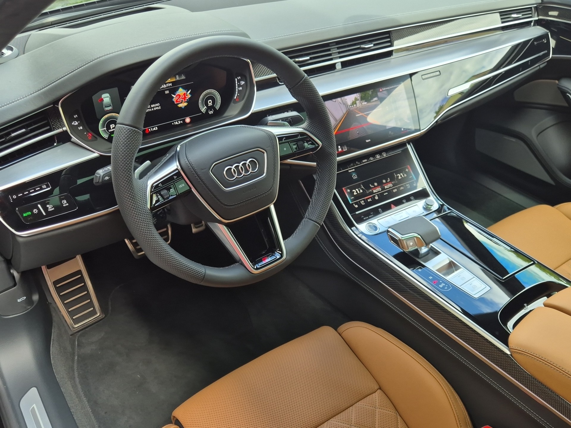 AUDI A8 60 L TFSI e quattro tiptronic-image-10