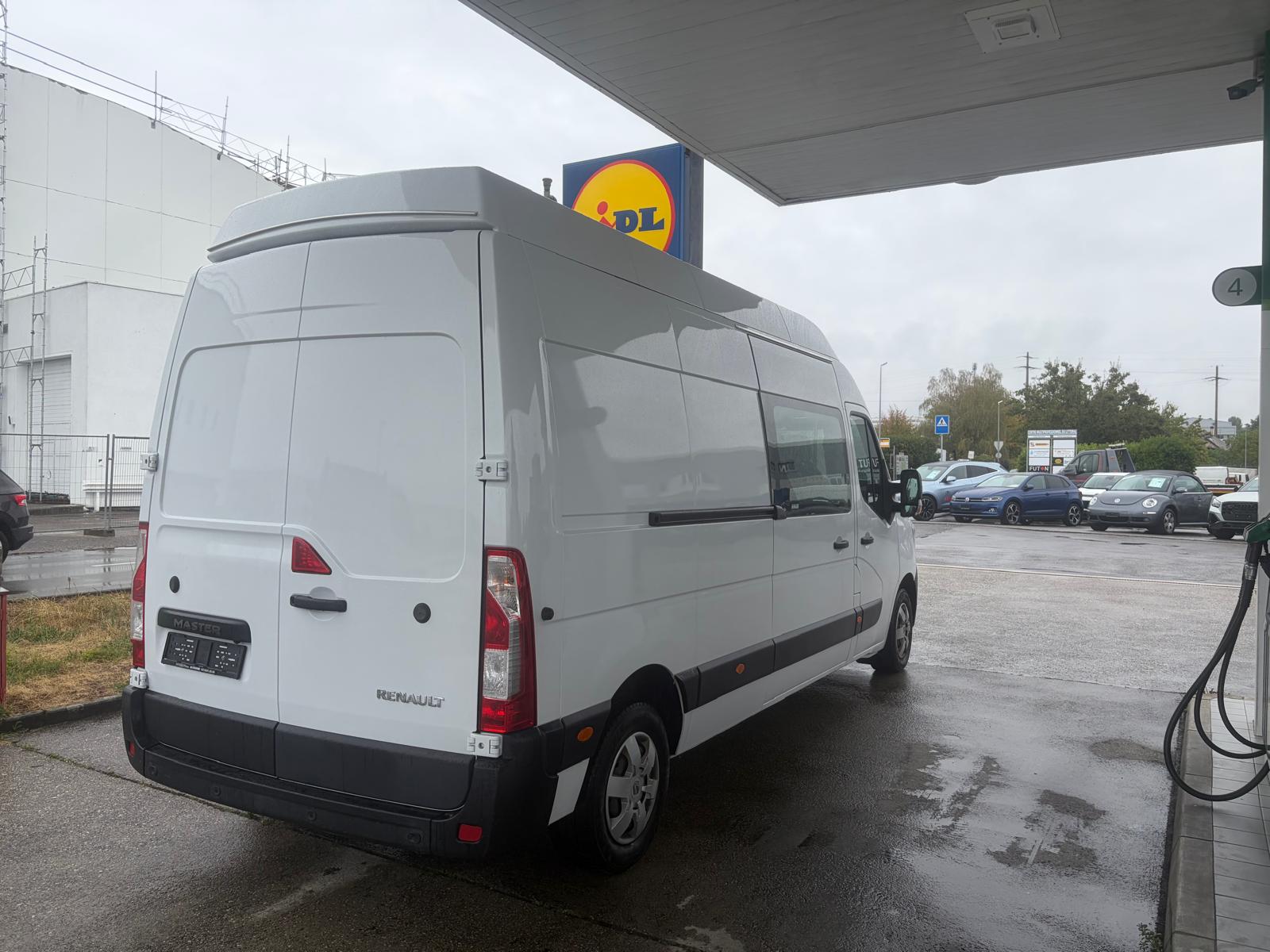 RENAULT Master T35 2.3dCi 135 L3H3-image-3