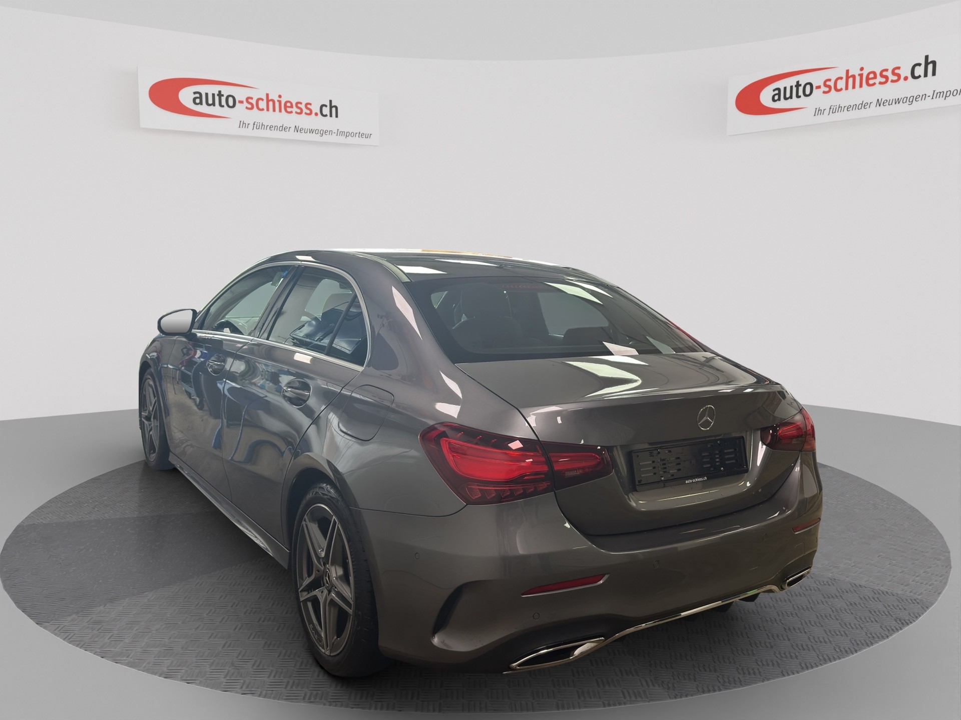 MERCEDES-BENZ A 200 7G-DCT AMG-LINE-image-5
