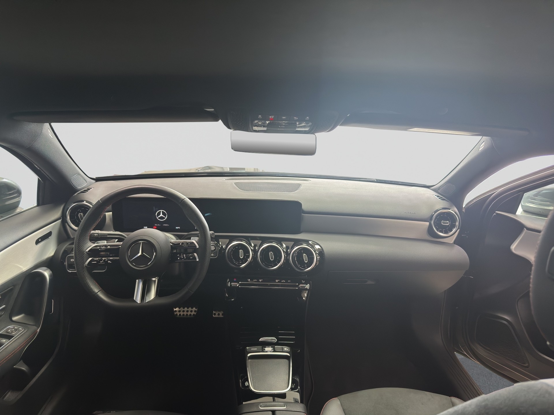 MERCEDES-BENZ A 200 AMG Line Limousine 7G-DCT-image-1