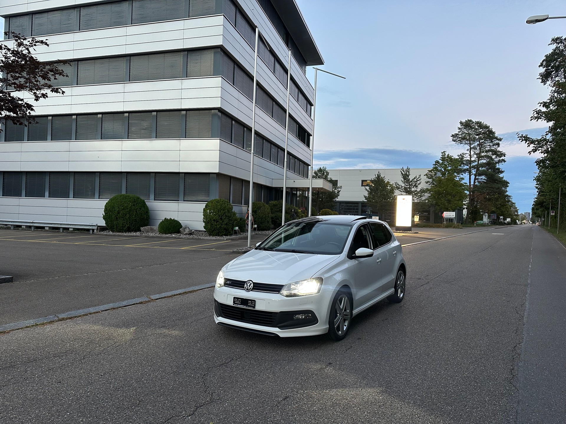 VW Polo 1.0 TSI BMT R- Line DSG-image-10